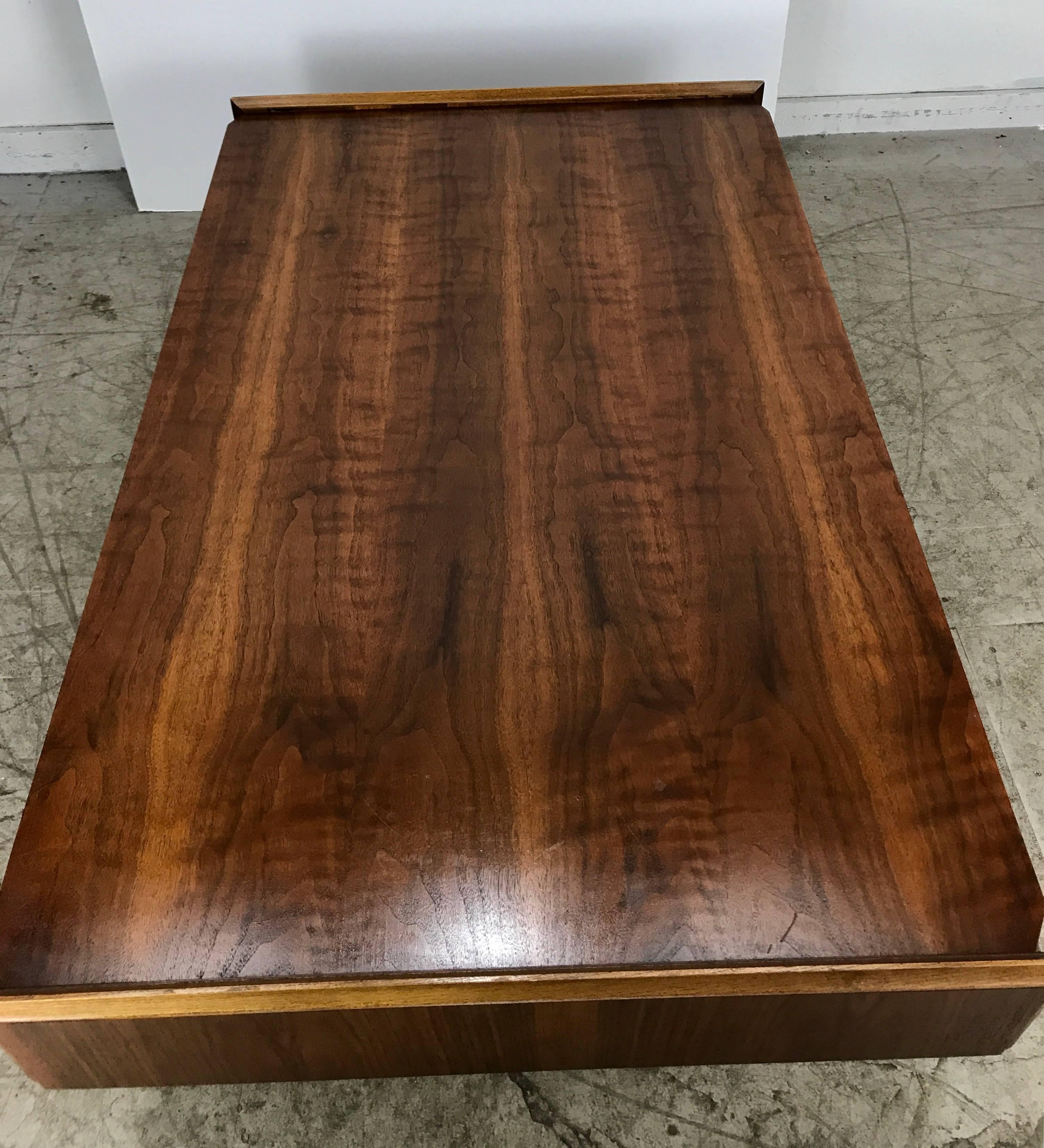 American Modernist Figured Walnut Cocktail Table by Andre Bus for Lane
