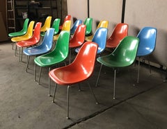 Set of 18 Charles and Ray Eames Fiberglass Scoop Shell Chairs DSX Herman Miller