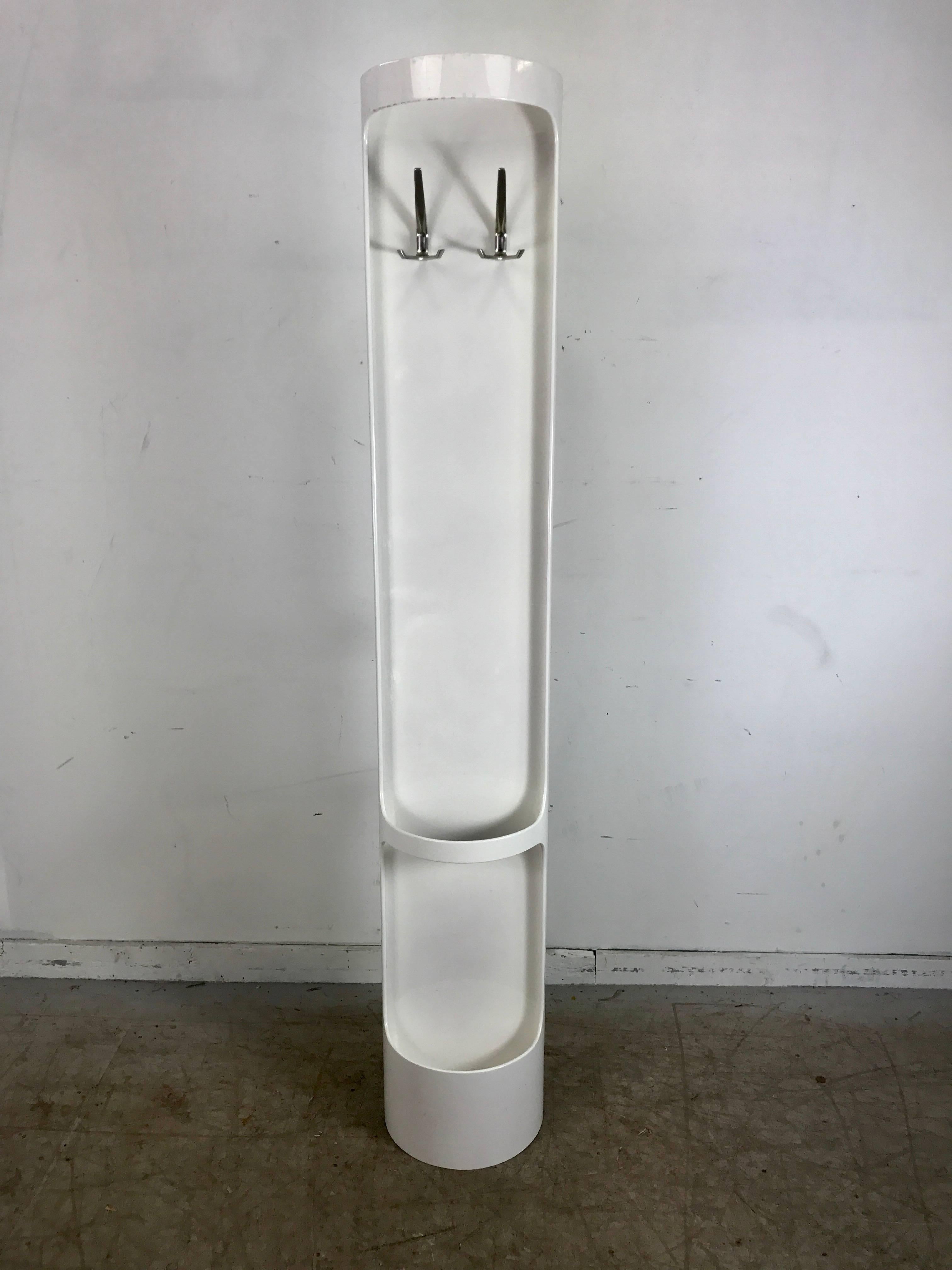 Mid-Century Modern White Resin Pop Modernist Cylinder Valet, Hall Tree with Mirror, Made in Italy