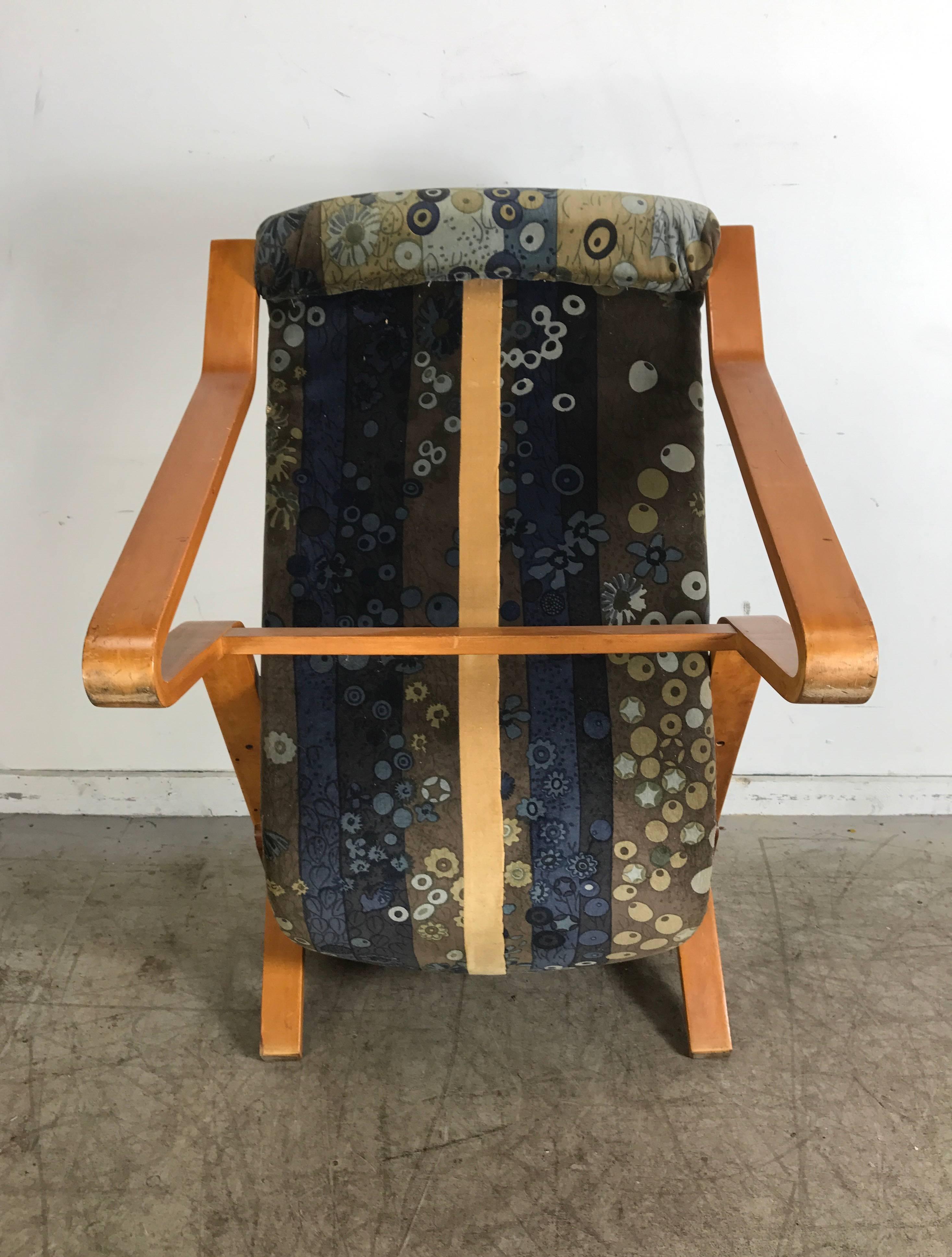 Rare Harvey Probber Bentwood Sling Chair, circa 1948, Larsen Fabric In Good Condition In Buffalo, NY