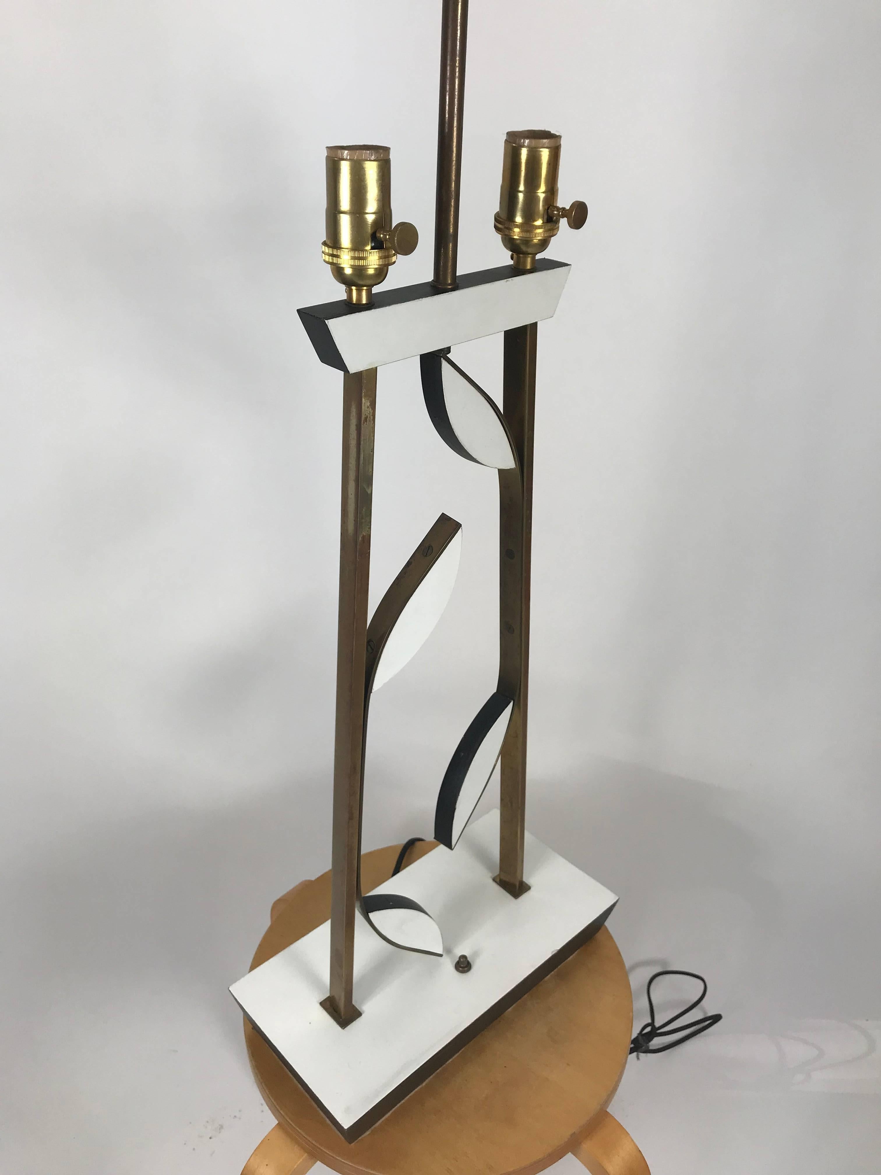 Lacquered Unusual Mid-Century Modern Brass and Lacquer Table Lamp, Heifetz For Sale