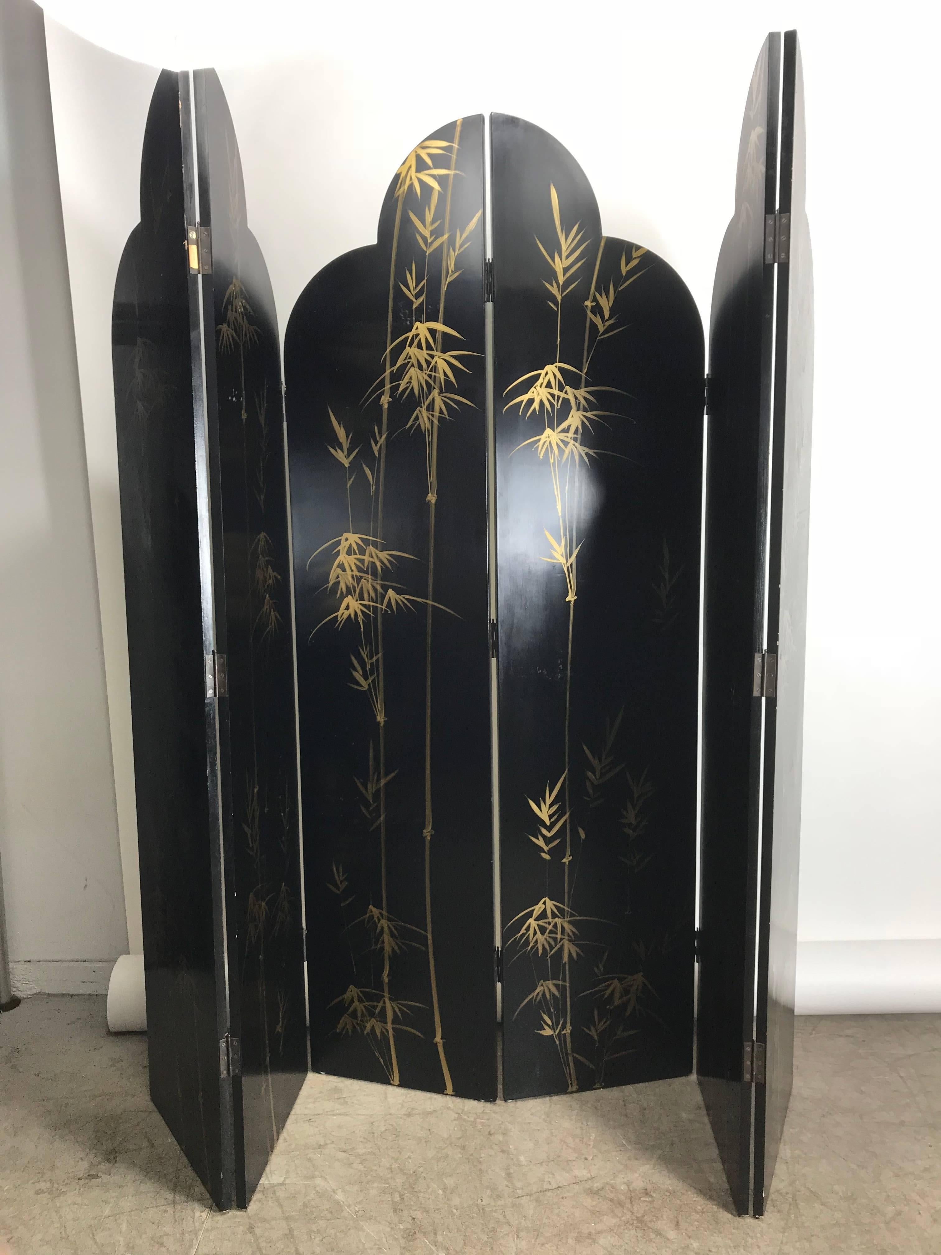 Outstanding six panel double-sided Asian screen or room divider, Art Deco lines featuring silver side with stunning crane motif, reverse side with classic black lacquer with gold wheat design. Each panel measures 18