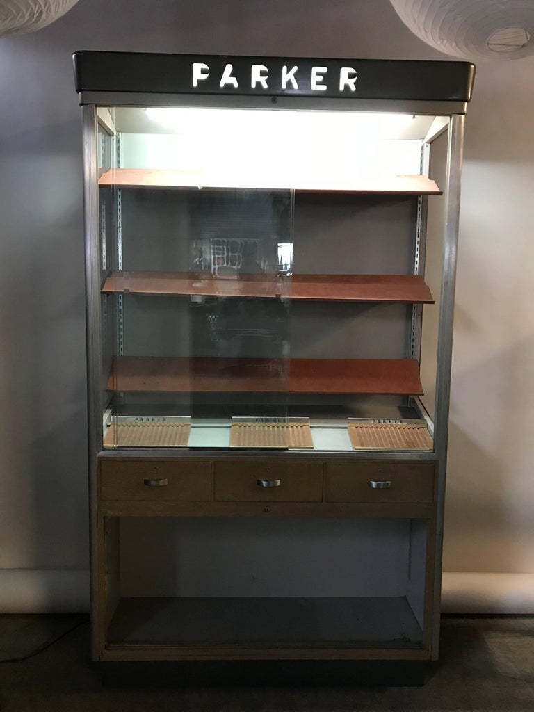 Elusive Parker Pen Display Case, Art Deco Font For Sale at 1stDibs