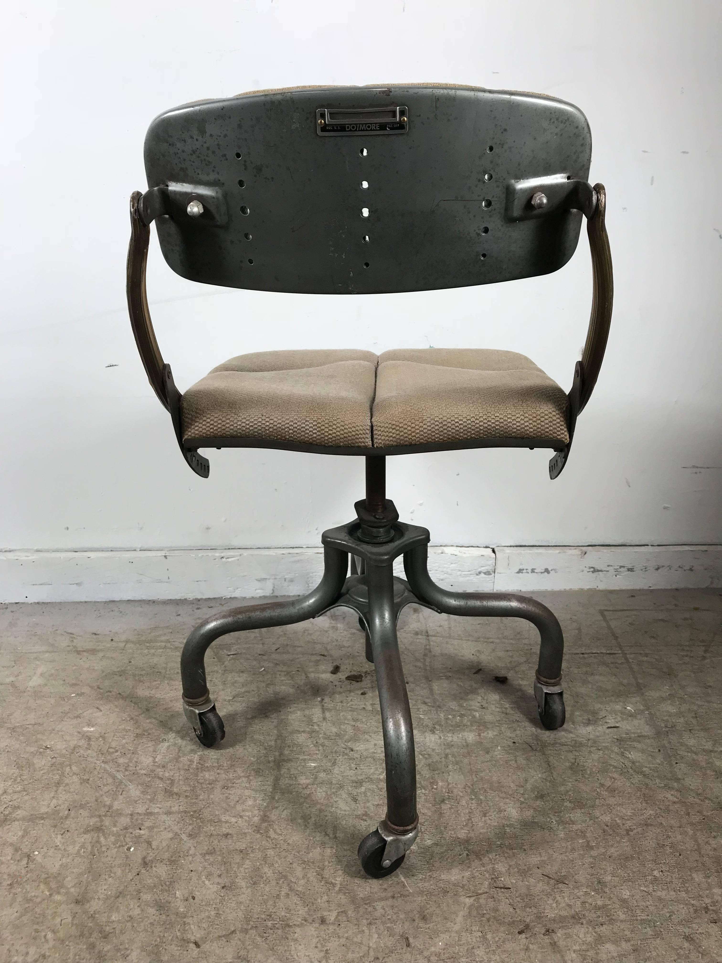 domore chair company