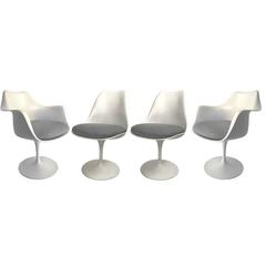Set of Four Eero Saarinen for Knoll Tulip Armchairs and Side Chairs