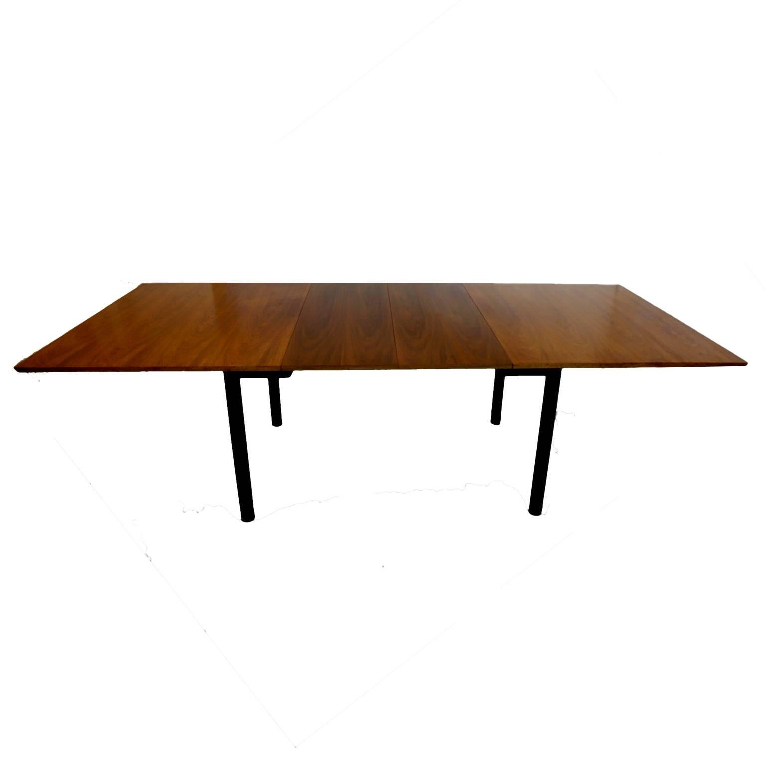 Edward Wormley for Dunbar Walnut Extension Dining Table w Leather Wrapped Feet In Good Condition In Hudson, NY