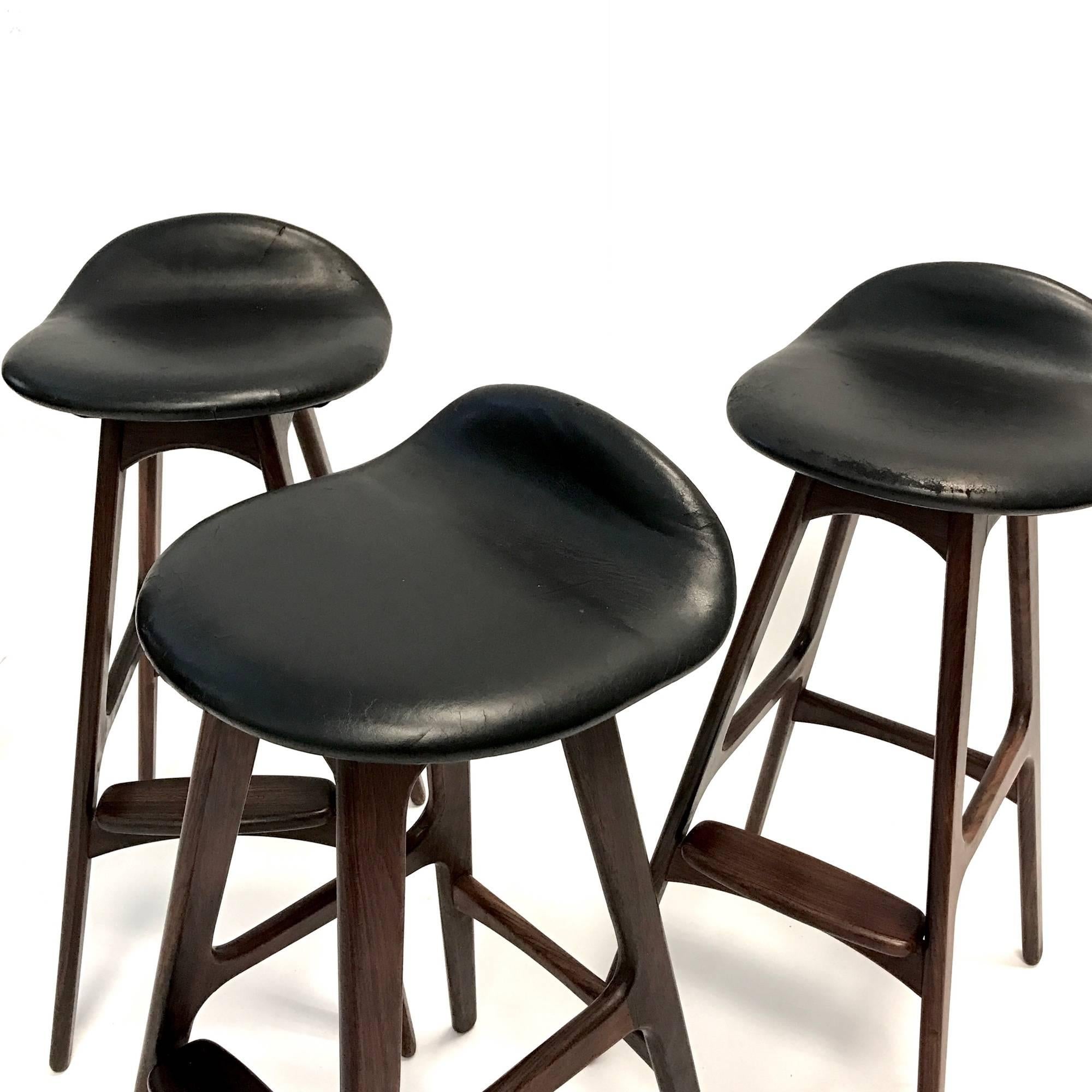 Scandinavian Modern Set of Three Vintage Danish Barstools by Erik Buch in Rosewood and Black Leather