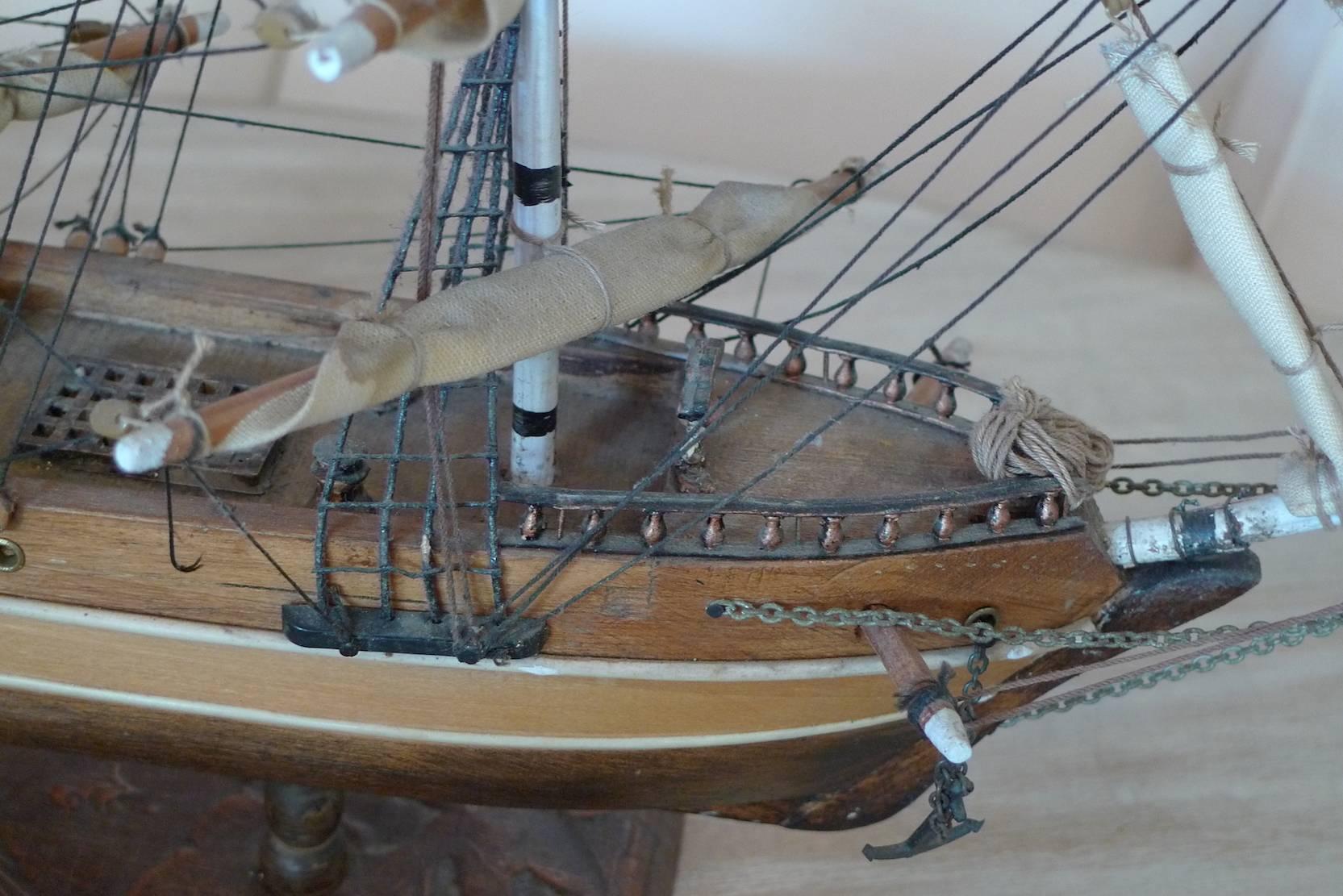 English 19th Century Complete Replica of the Clipper Ship Cutty Sark, 1869 In Good Condition In Santa Monica, CA