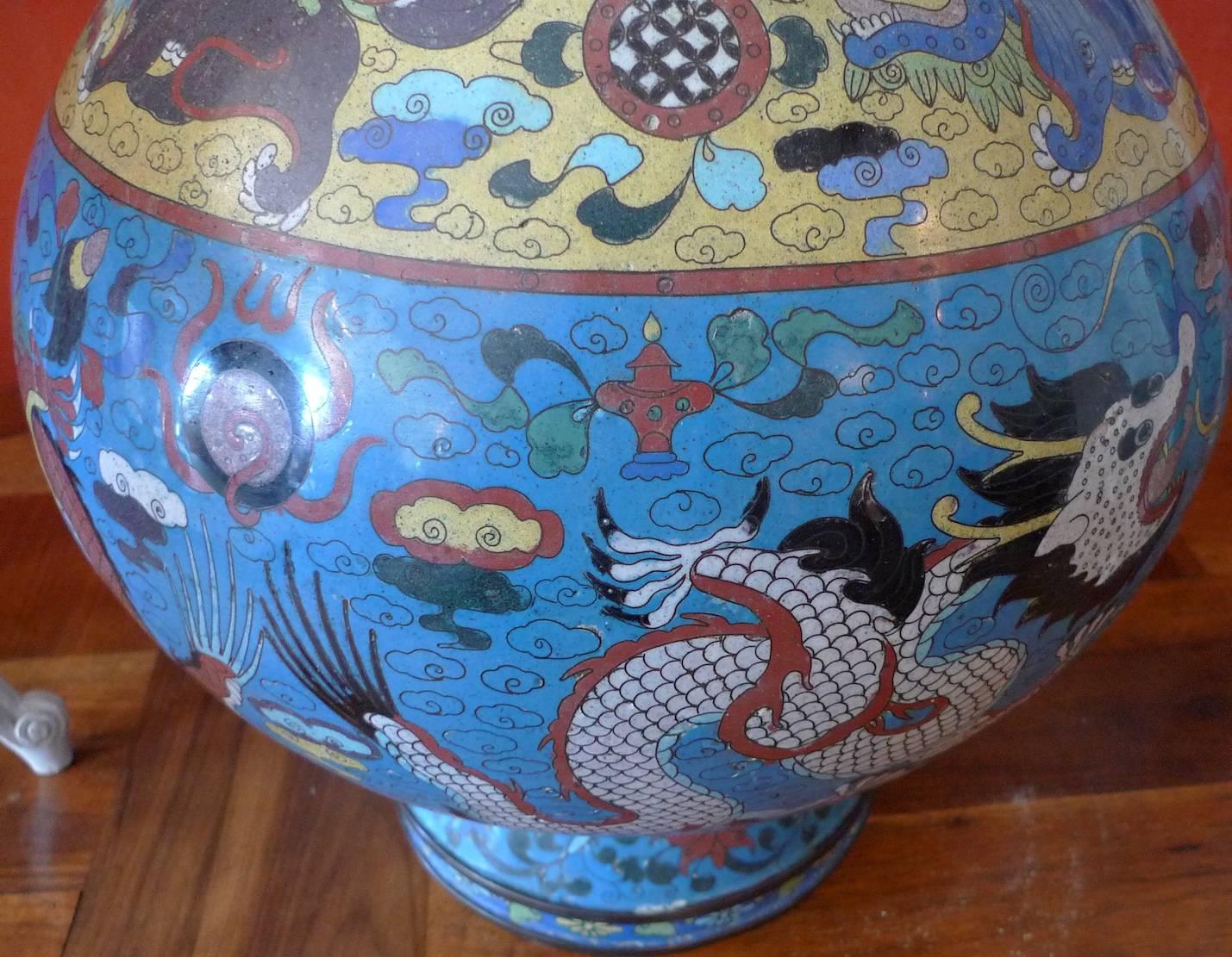 Meiji Chinese Late 19th Century Large Cloisonné Enamel Vase