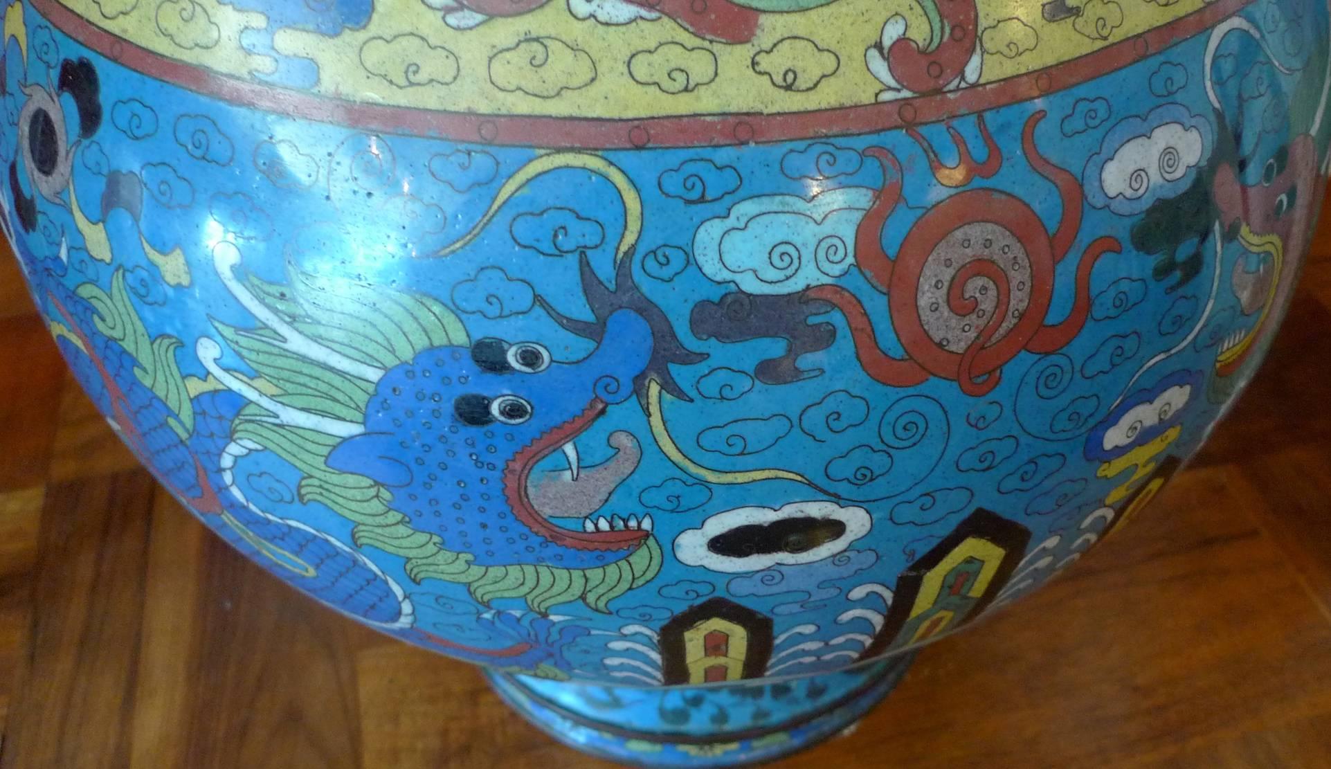 Chinese Late 19th Century Large Cloisonné Enamel Vase 1