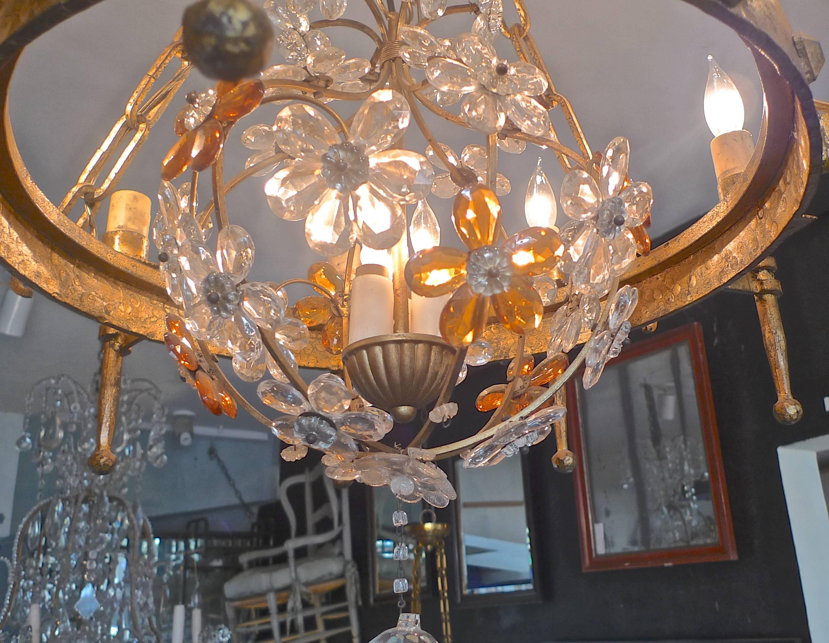20th Century Spanish 1930s Round Gilt Iron and Glass Chandelier with 12 Lights