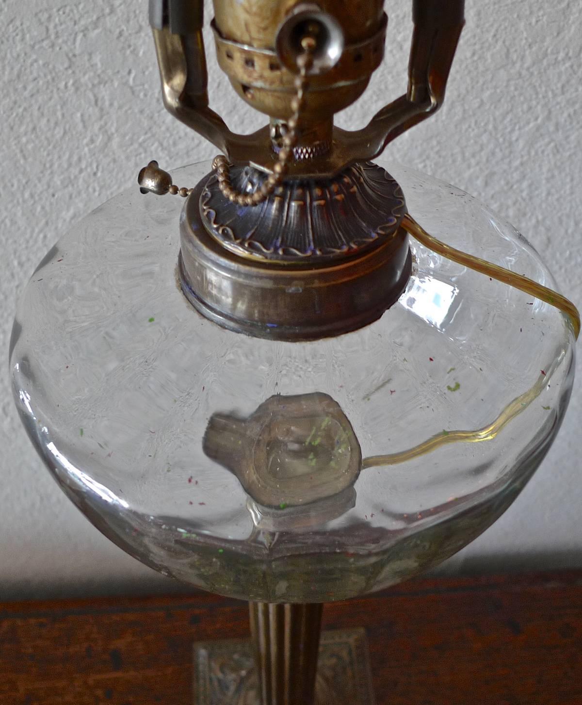 English 19th Century Brass and Glass Column Table Lamp 1