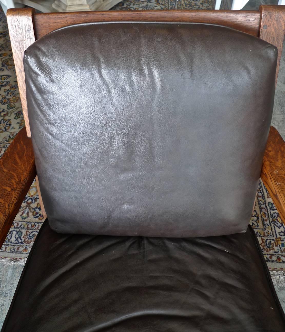 American Arts & Crafts Mission Rocking Chair by Limberts & Two Leather Cushions 1
