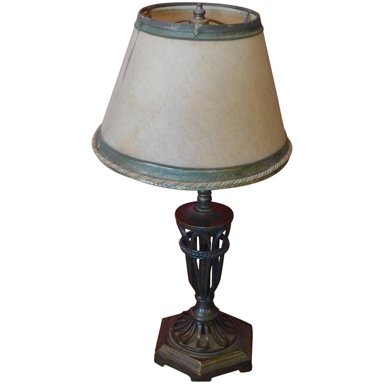 1950s American Fiberglass Lamp Shade Desk California Design At American 1950s Metal Reading Desk Lamp With Extendable Arm