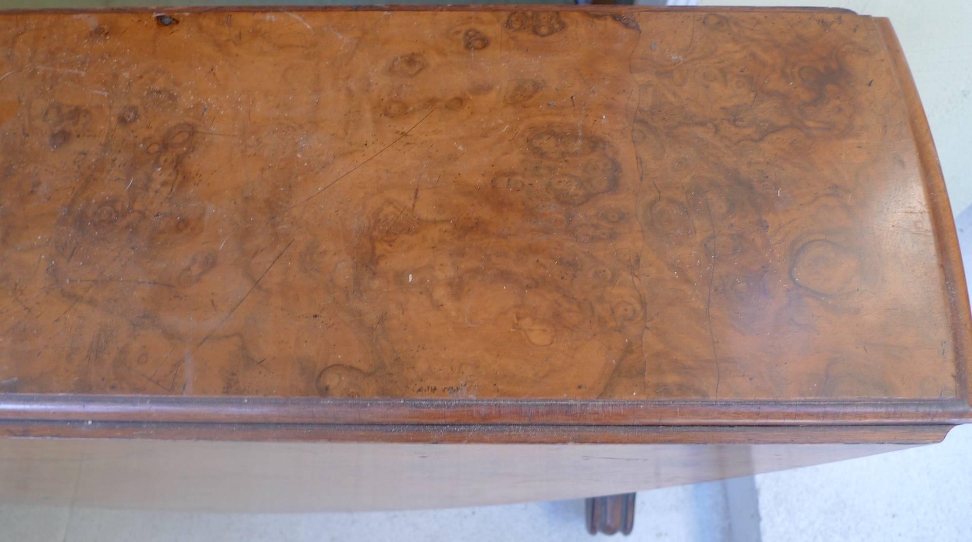 English 19th Century Burl Walnut Top, Drop-Leaf Table with Carved Legs on Wheels 1
