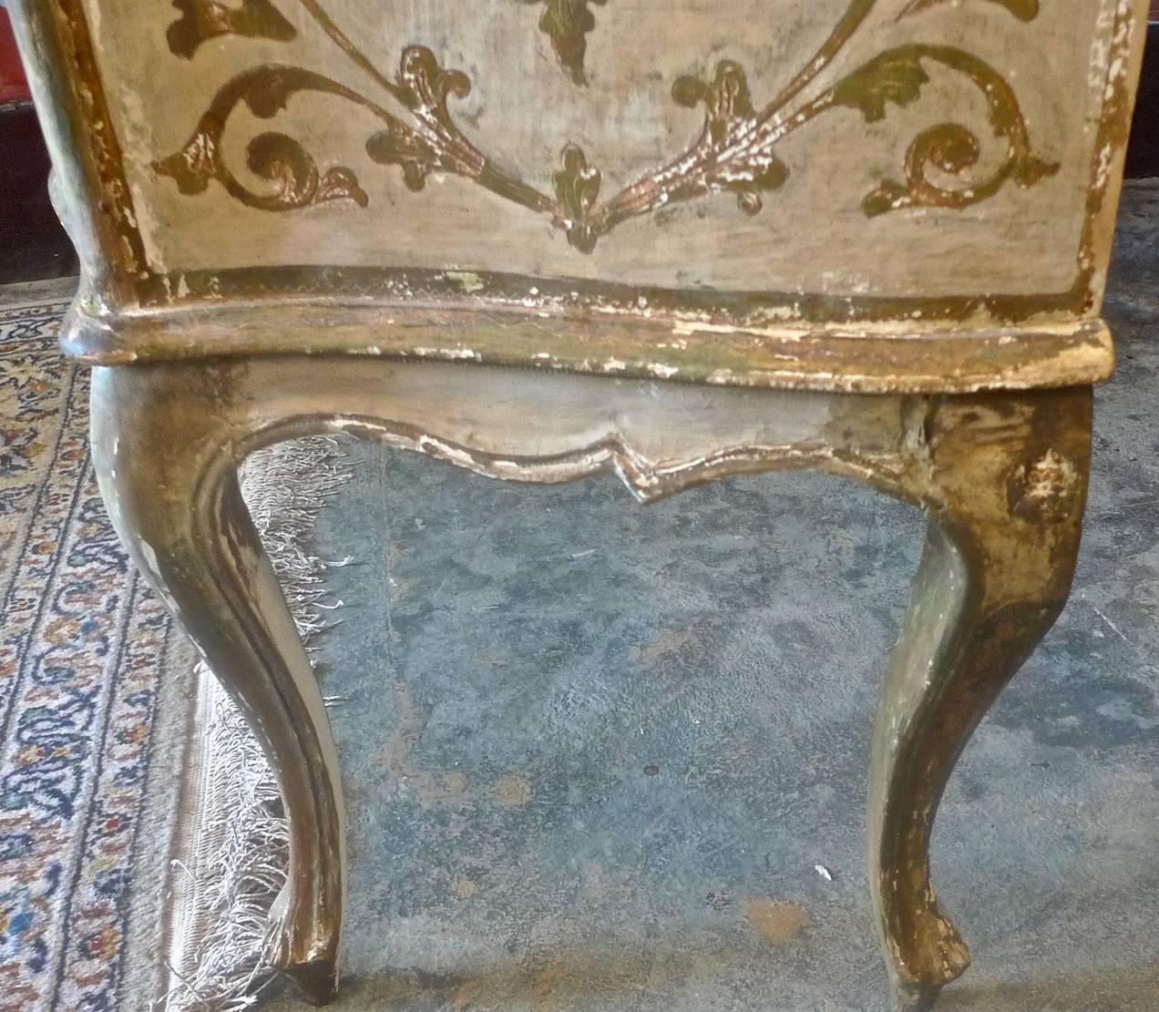 Italian Venetian Hand Painted Hand Carved 3-Drawer Commode or Chest 6