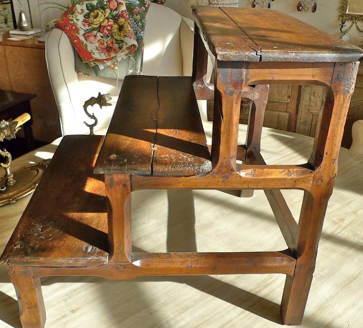French 19th Century Small Three-Step Ladder In Distressed Condition In Santa Monica, CA