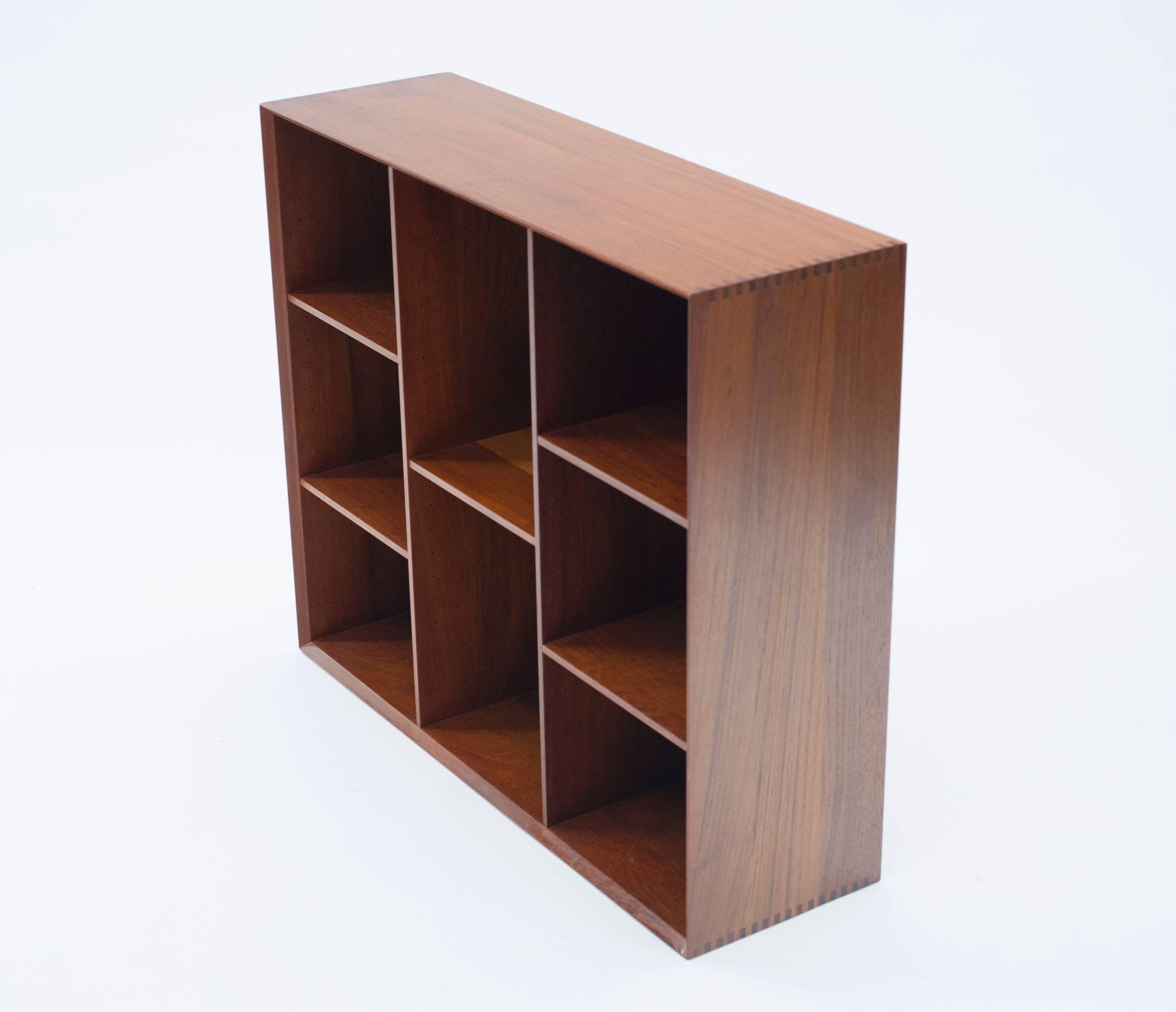 peter hvidt bookcase