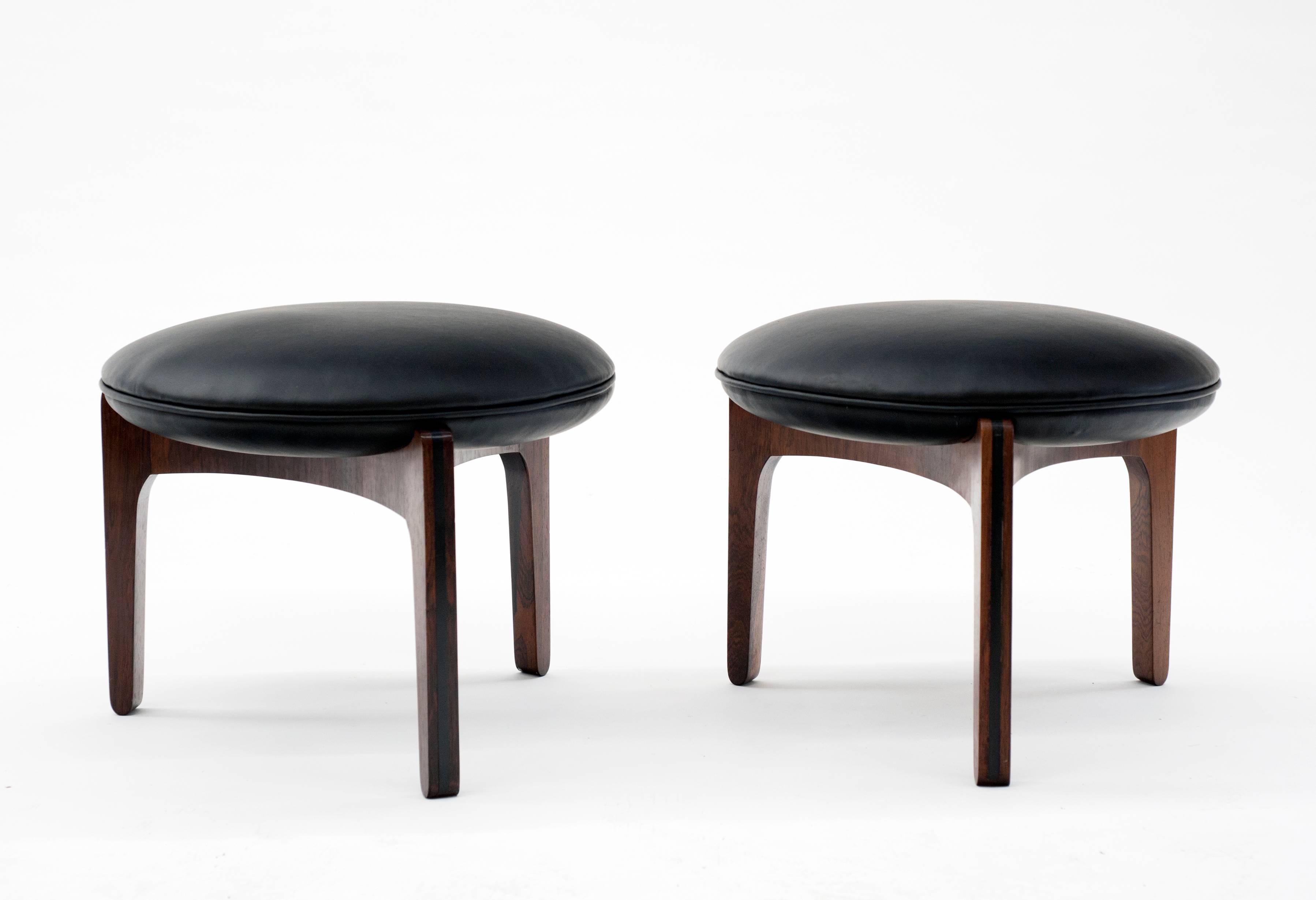 Pair of Danish Modern Sven Ellekaer Stools in Rosewood and Black Leather, 1962 In Excellent Condition In Washington, DC