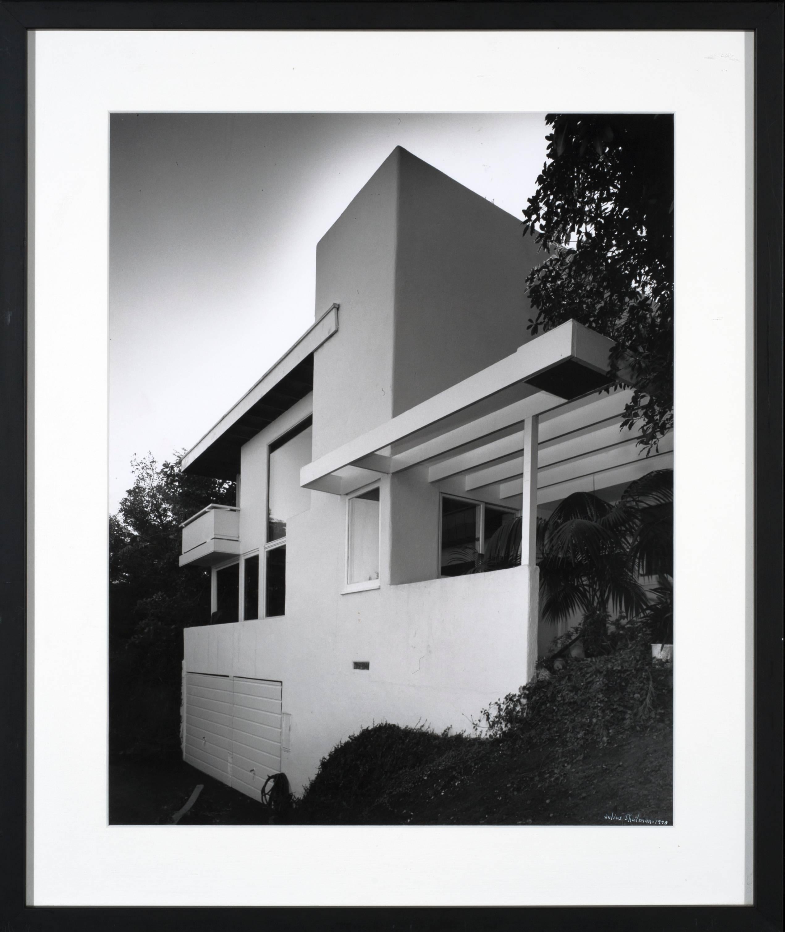 Large and original silver gelatin print by Julius Shulman (American, b.1910-2009) of the Droste house designed by R. M. Schindler in 1940. Print is signed in white ink and dated 1978. This is a rare and unique print from an exhibit curated by Julius