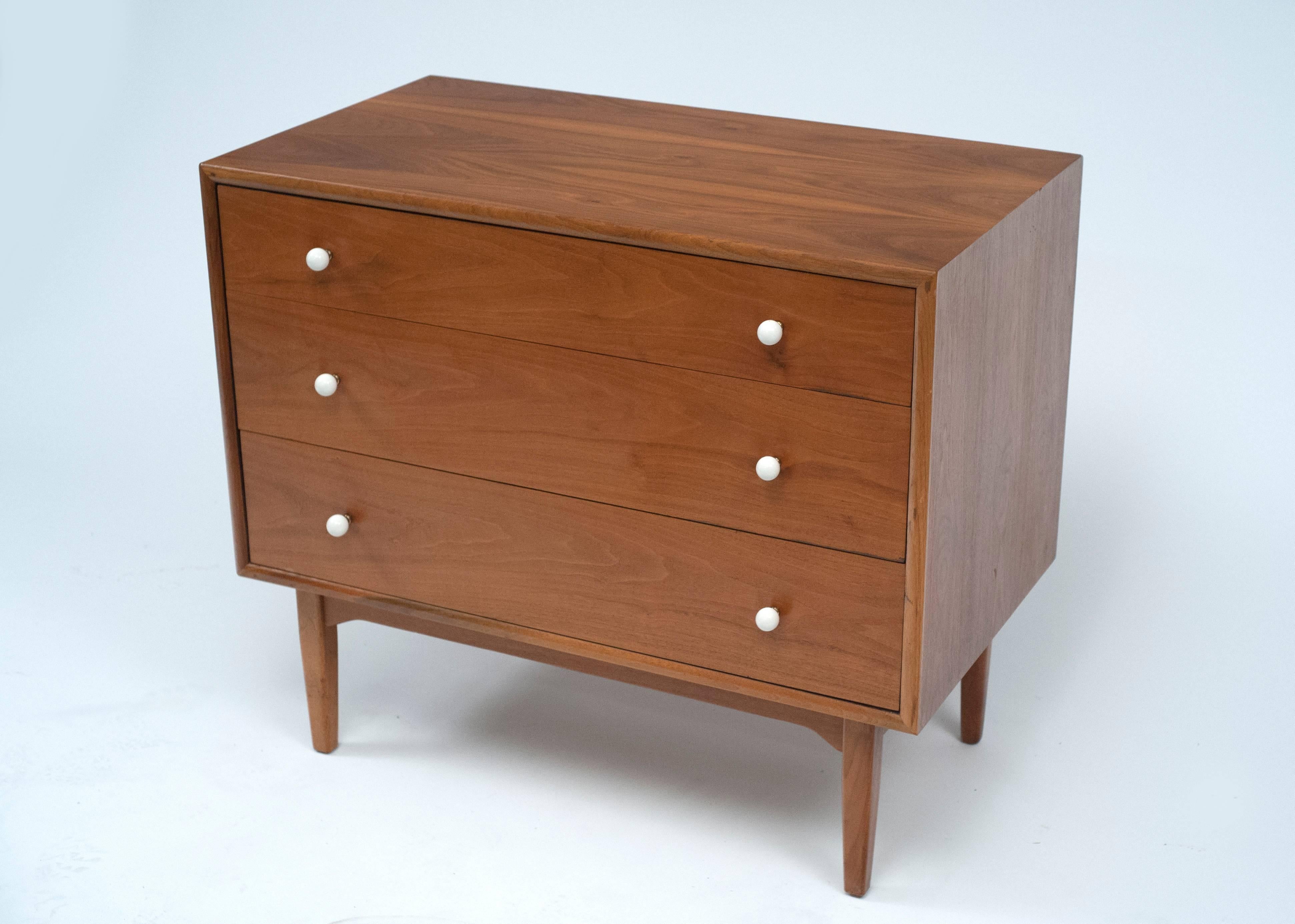 Appealing three drawer dresser by Kipp Stewart & Stewart McDougall for Drexel Furniture.  Well constructed with dovetail drawers and porcelain pulls.  