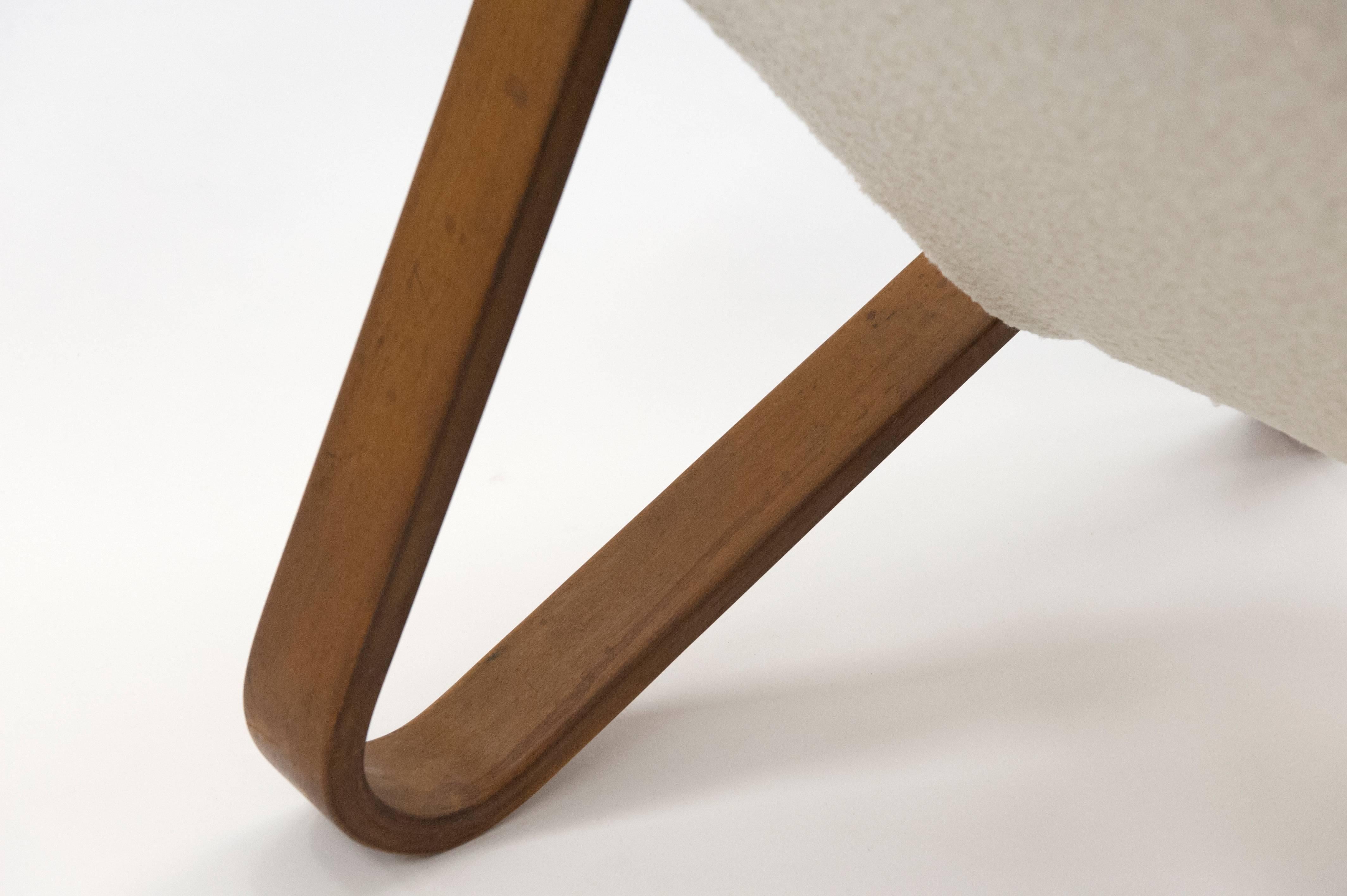 Upholstery Early Eero Saarinen Grasshopper Chair for Knoll