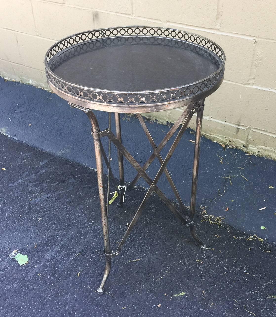 French Empire Inspired 1940s Iron and Marble Guéridon Table with X-Frame In Good Condition For Sale In Atlanta, GA