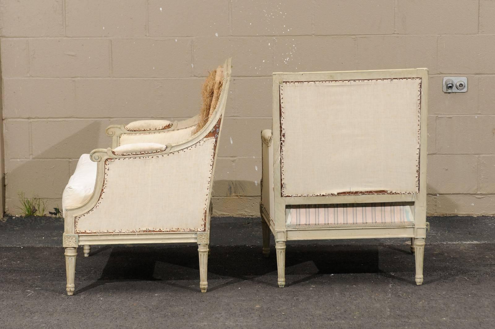 Pair of French Early 20th Century Painted Wood Louis XVI Style Bergère Chairs 3