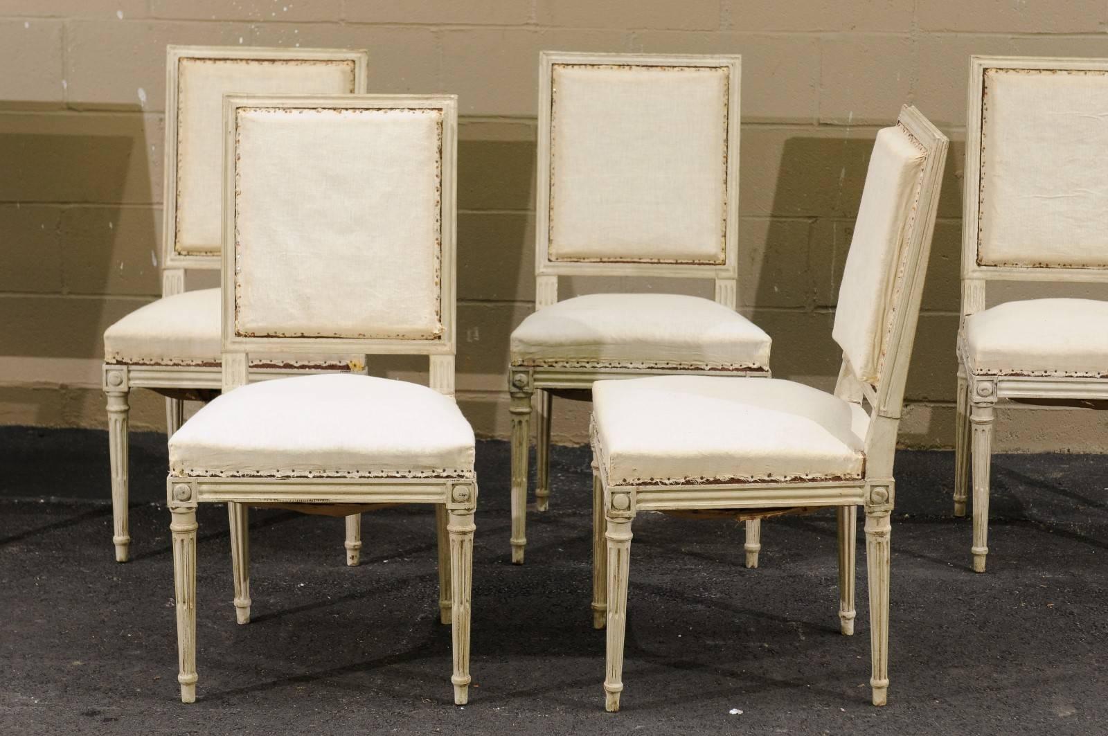 Set of Six Louis XVI Swedish Style Dining Room Upholstered Chairs from the 1900s In Good Condition In Atlanta, GA