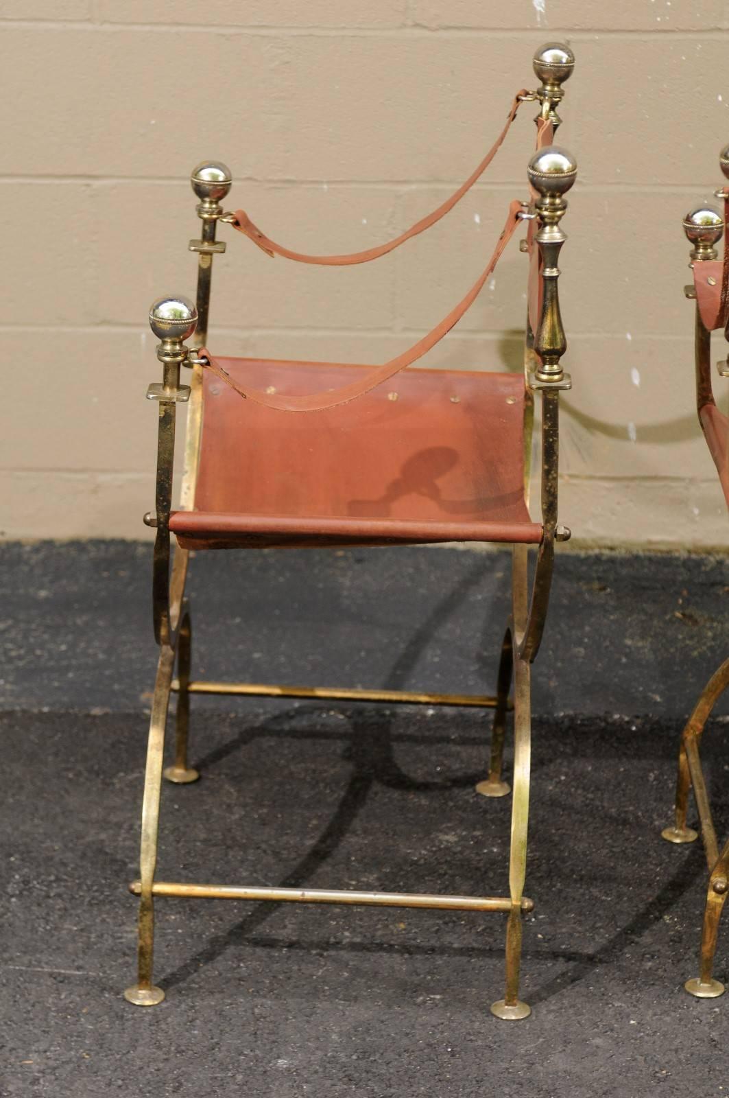 Single French Regency Campaign Curule Leather and Brass Chair from the 1940s For Sale 2