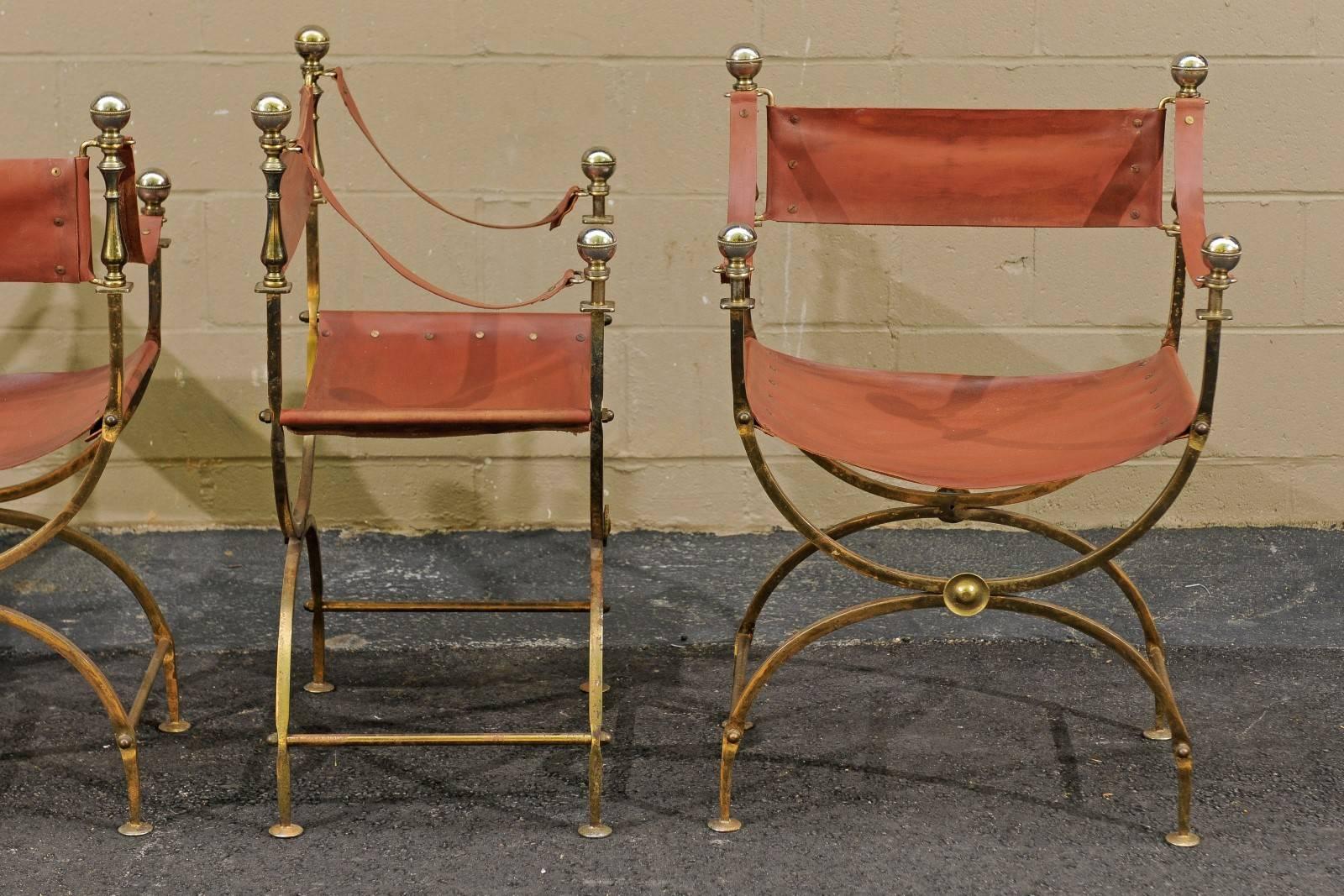 Single French Regency Campaign Curule Leather and Brass Chair from the 1940s For Sale 5