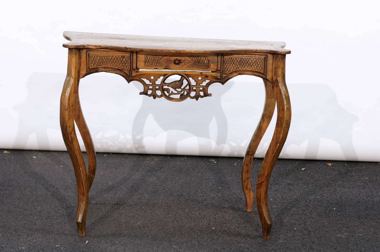 French 18th Century Louis XV Carved Pine Single Drawer Desk from the Jura Region In Good Condition In Atlanta, GA