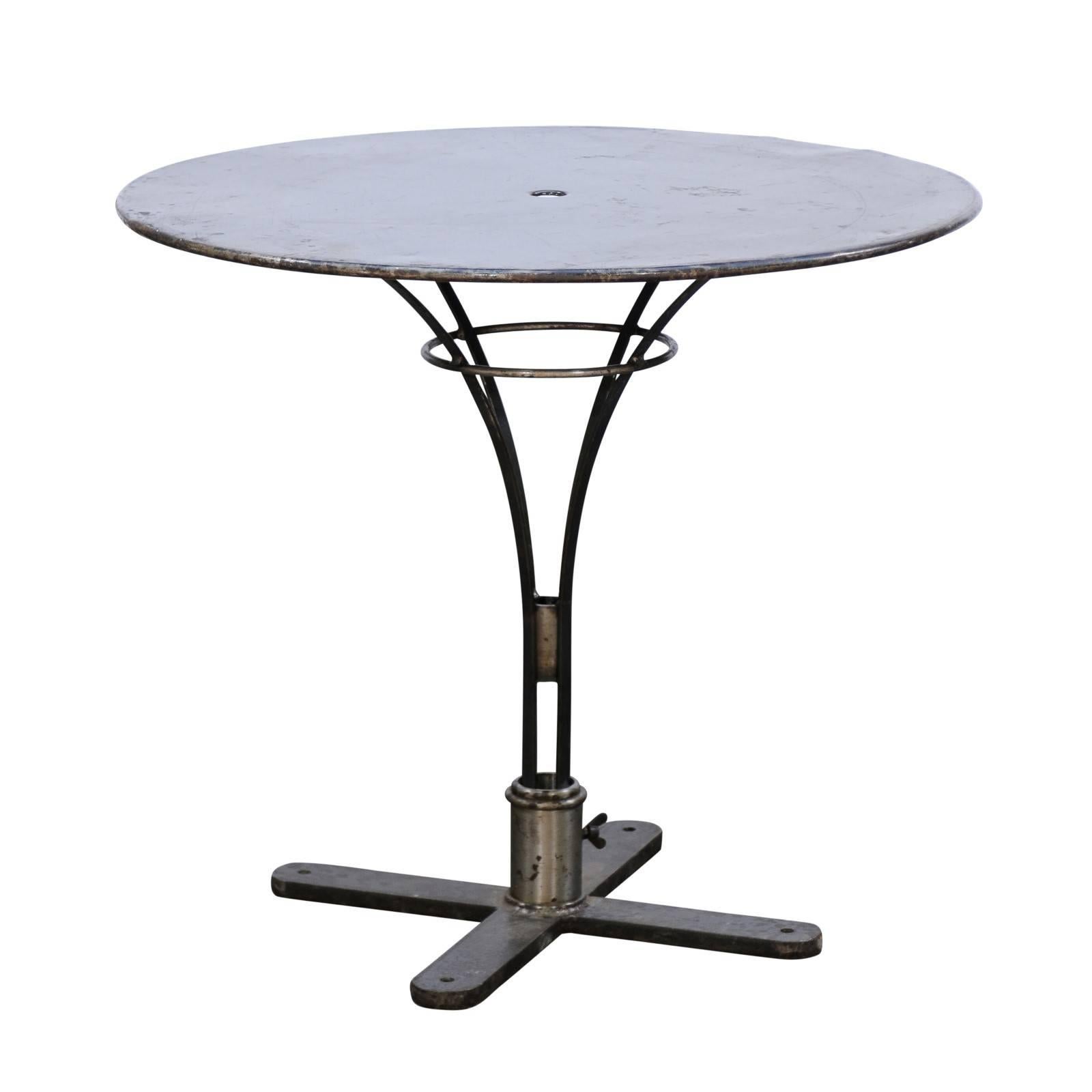 French Vintage Round Iron Bistrot Table from the Loire Valley with Pedestal Base