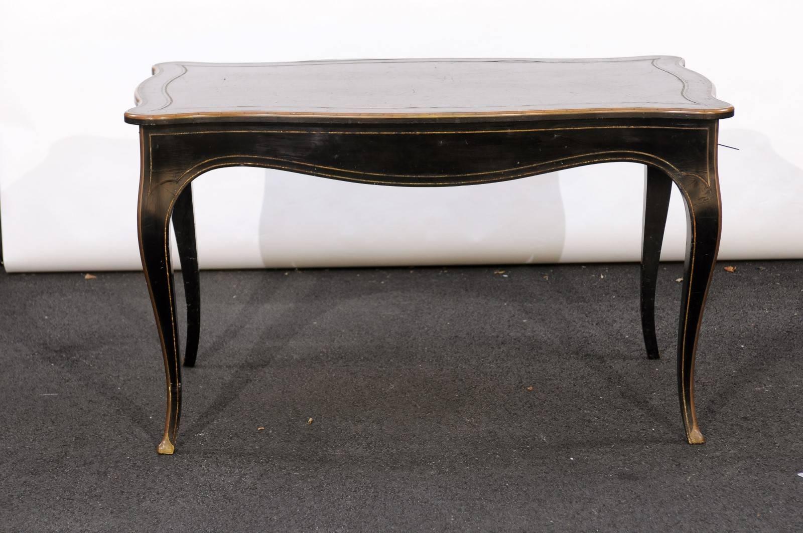 French Napoleon III Style Writing Table with Gilded Accents and Cabriole Legs In Good Condition For Sale In Atlanta, GA