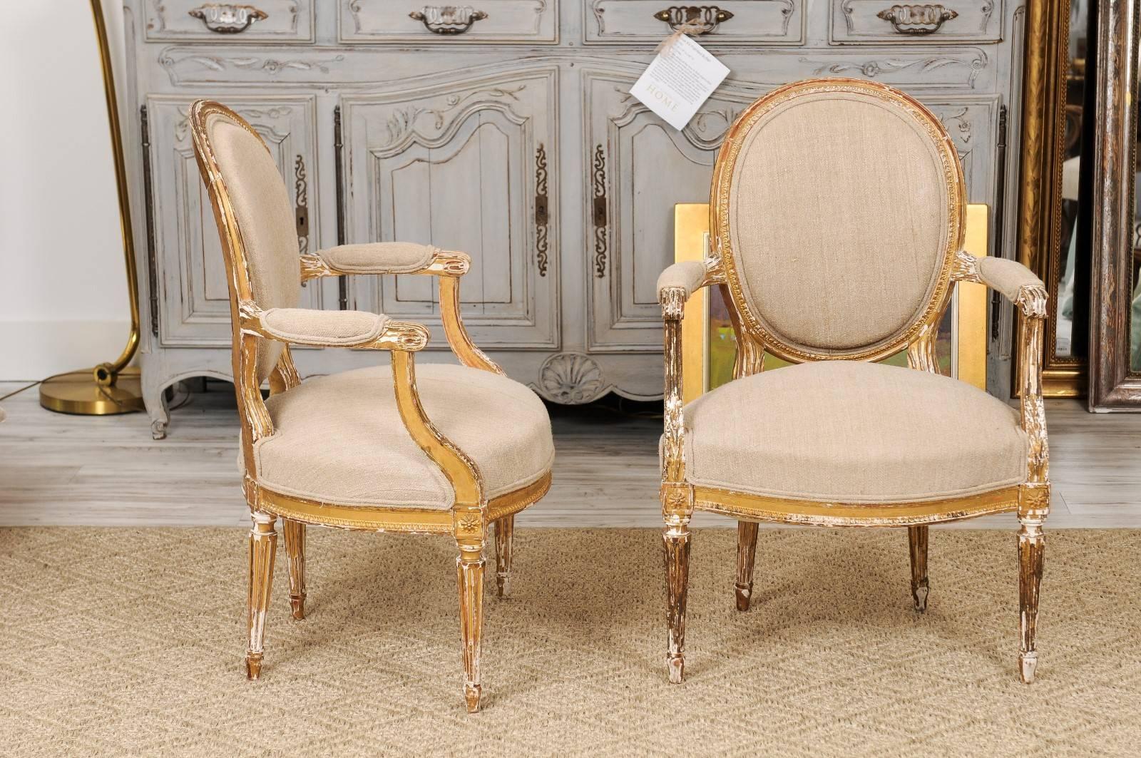 Pair of French Louis XVI Style Giltwood Fauteuils with Oval Backs with Linen In Good Condition In Atlanta, GA