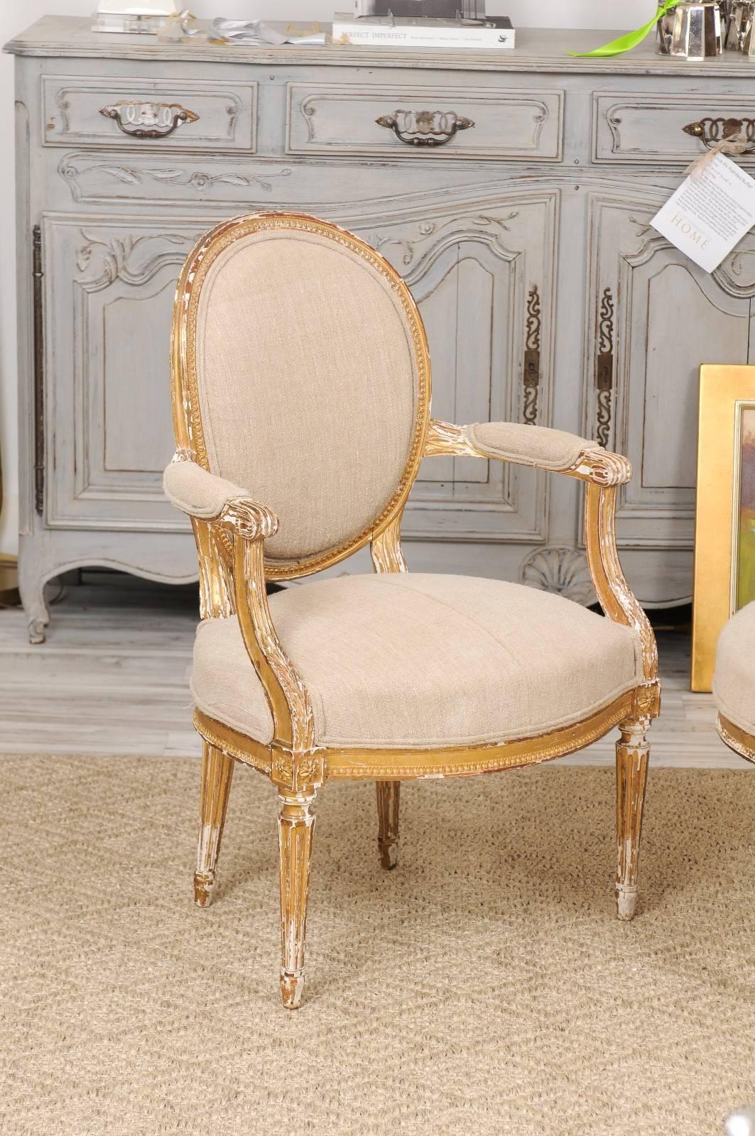 Pair of French Louis XVI Style Giltwood Fauteuils with Oval Backs with Linen 6