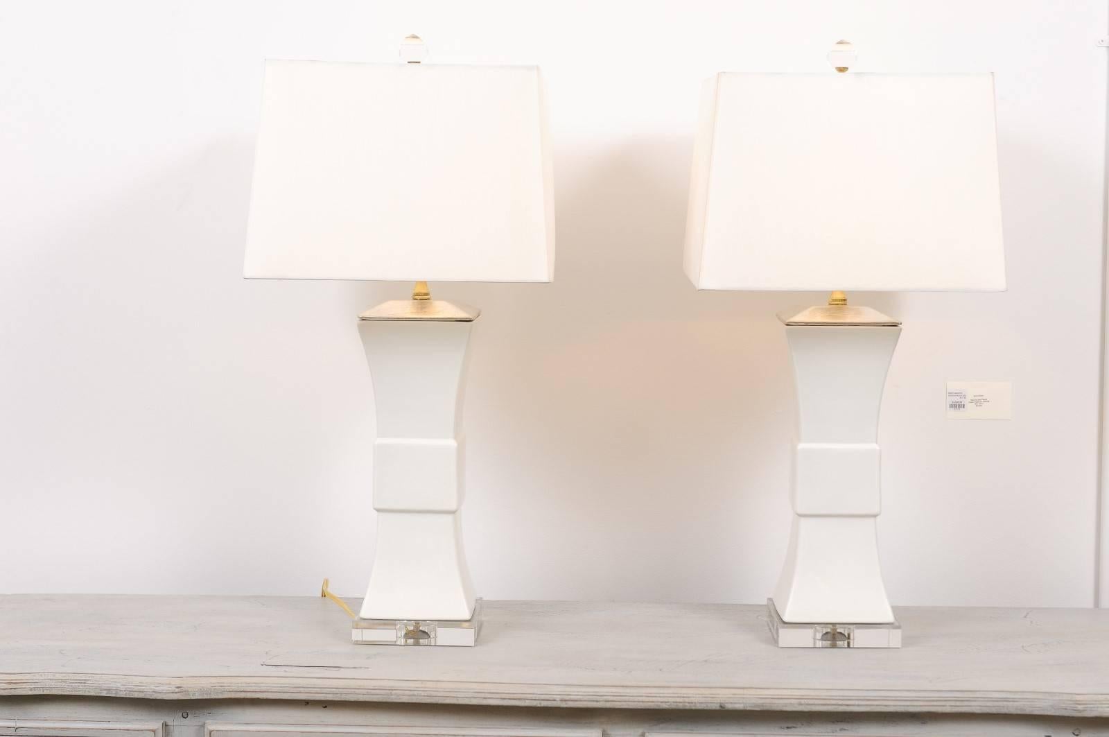 Pair of Contemporary White Porcelain Concave Table Lamps on Square Crystal Bases 4