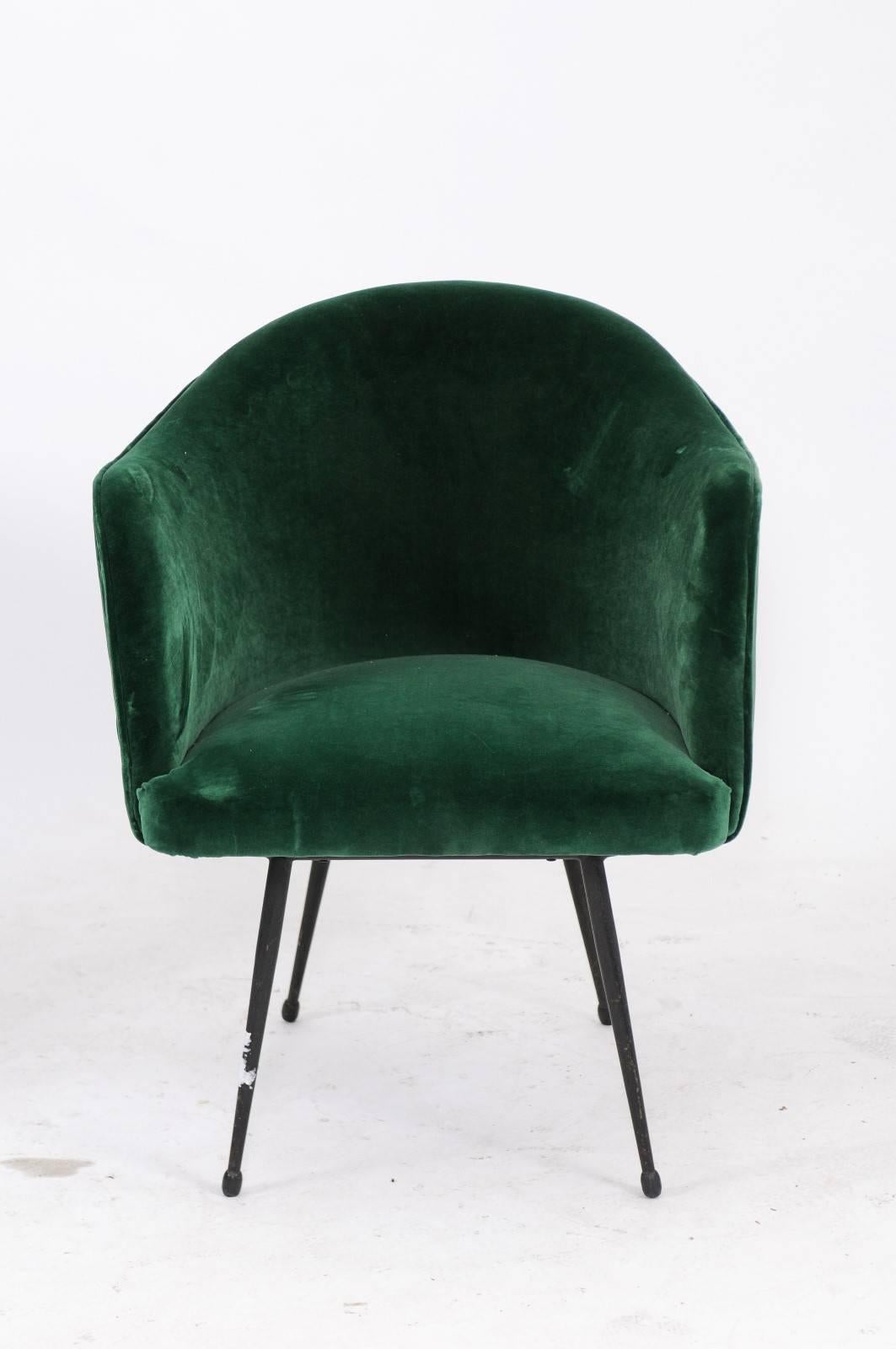 Pair of French Mid-Century Green Velvet Upholstered Tub Armchairs In Excellent Condition In Atlanta, GA