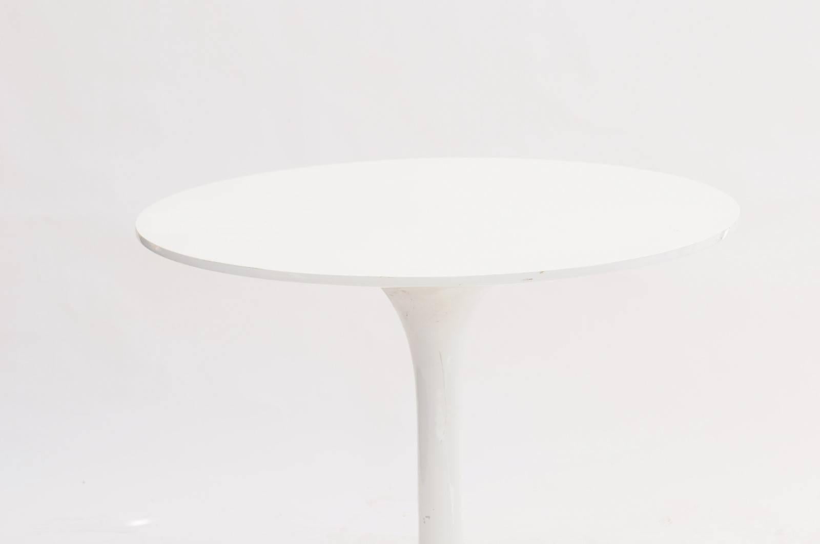 Mid-Century Modern French 1970s White Resin Circular White Resin Center Table