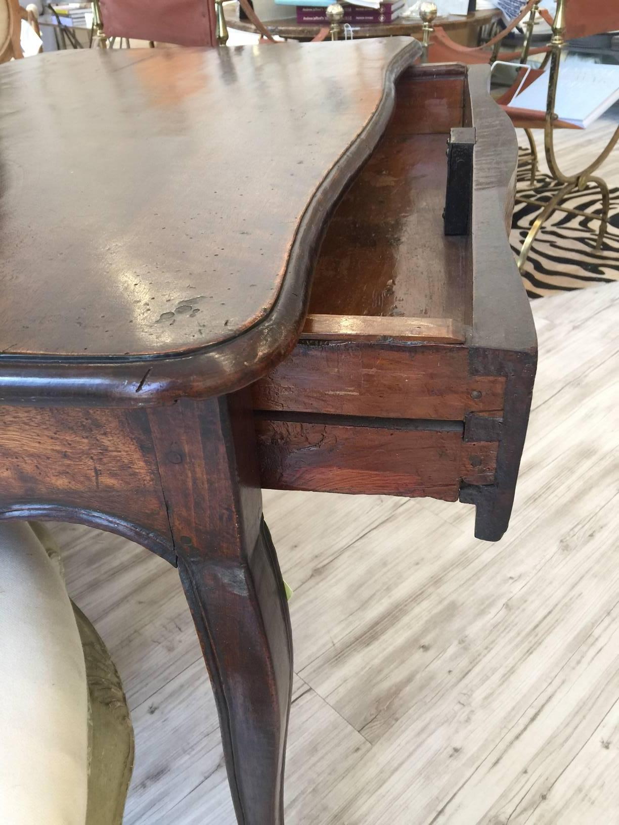 French Louis XV Style, Early 19th Century Walnut Side Table with Inlay 2