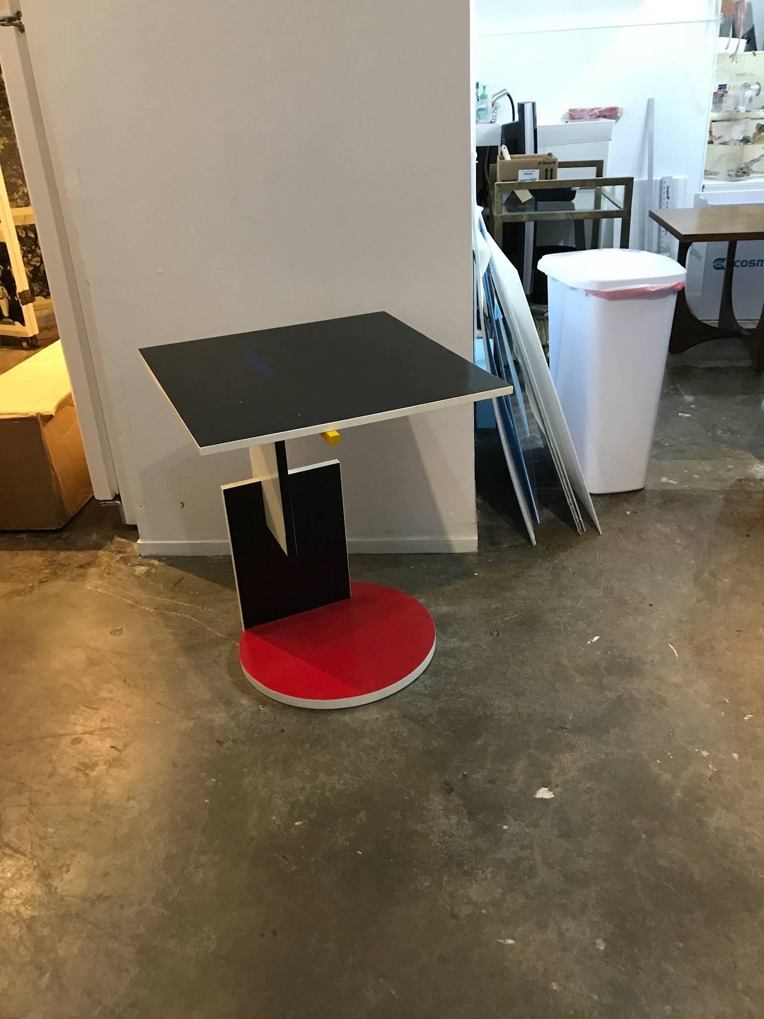 Italian Memphis Movement Side or Occasional Table by De Stijl Schroeder for Cassina