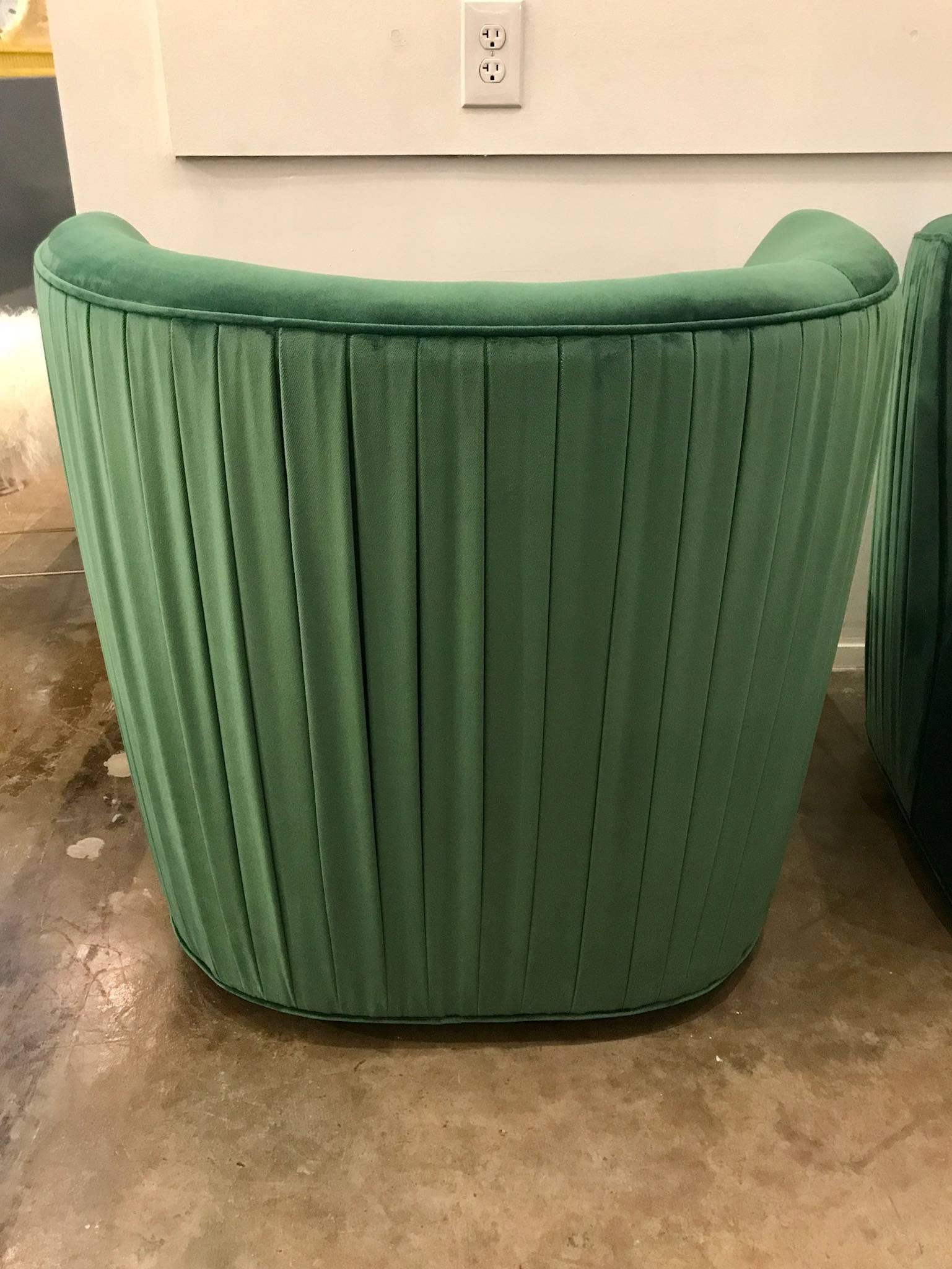 20th Century Modern Pr. of A. Rudin Emerald Velvet Swivel Lounge Chairs 4