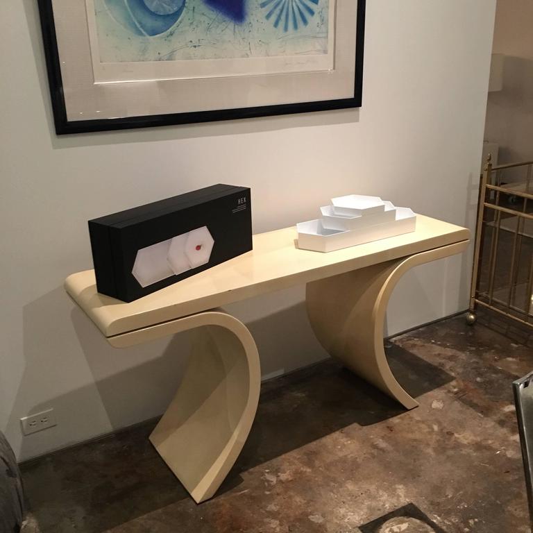 【着後レビューで 送料無料】 Mid Century Modern Lacquered Goat Skin Console Table Karl 西洋