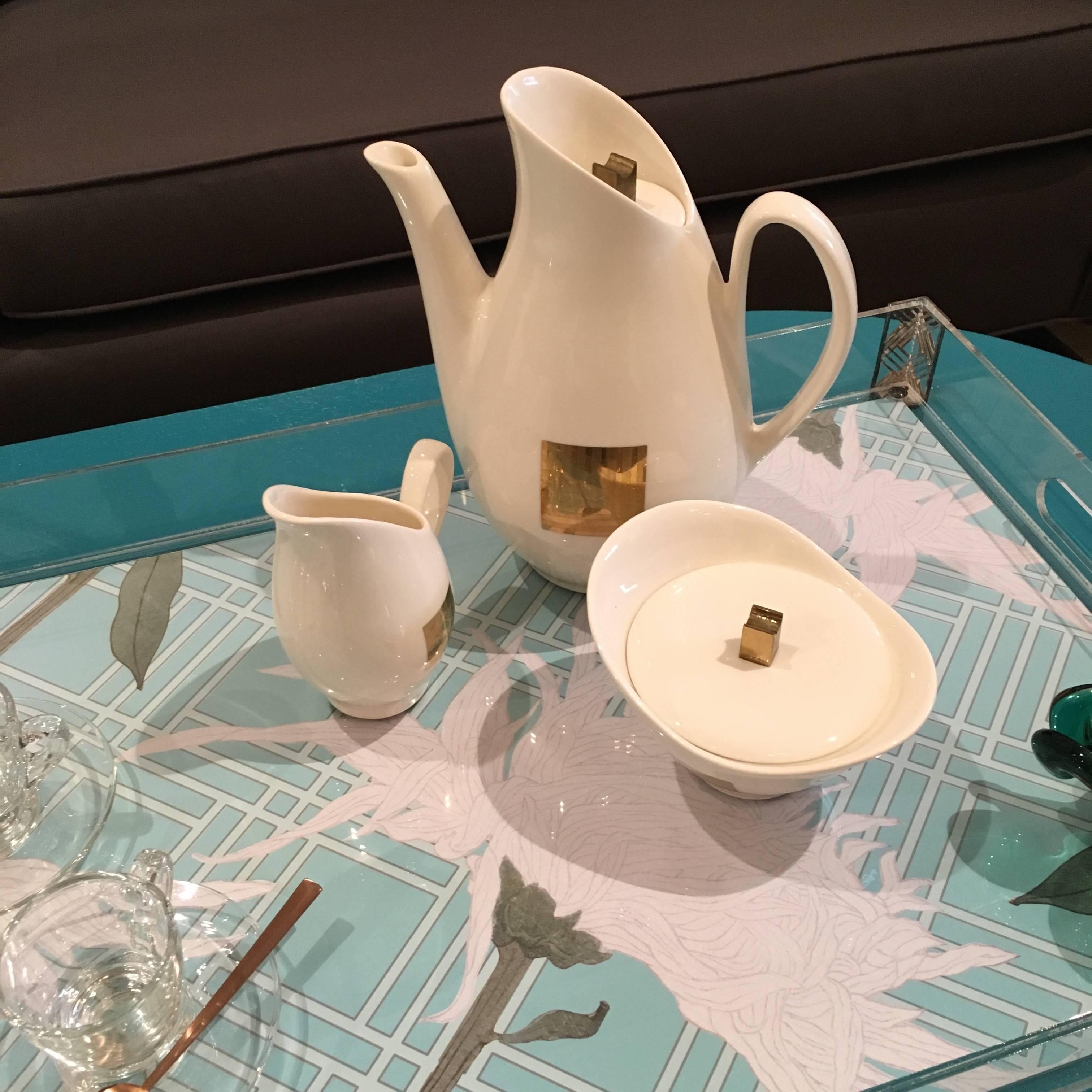 Georges Briard Creamy White and Gold Porcelain Coffee Set In Excellent Condition In Houston, TX