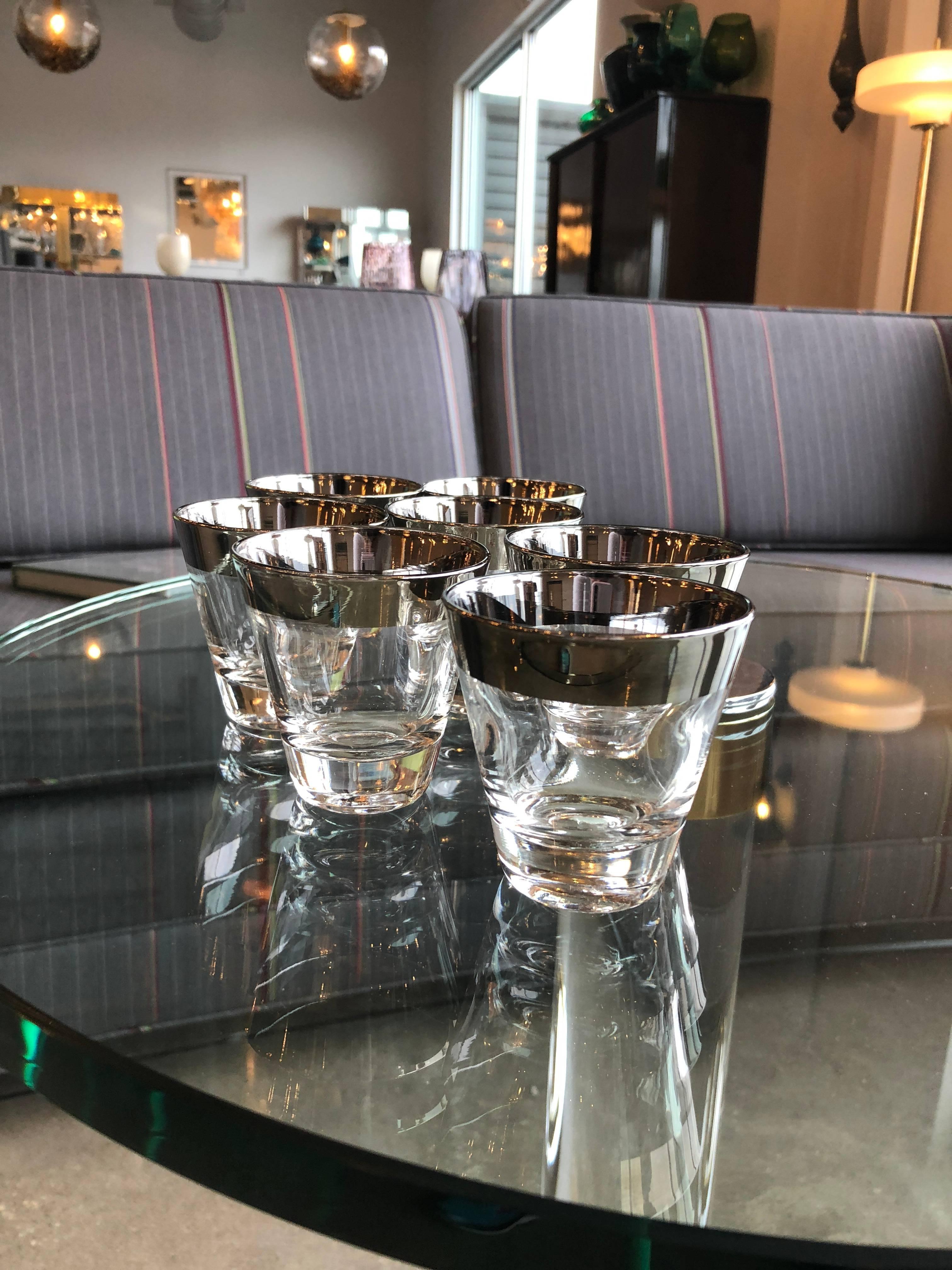 American Set of seven Mid-Century Modern Dorothy Thorpe Overlay Shot Cocktail Glasses
