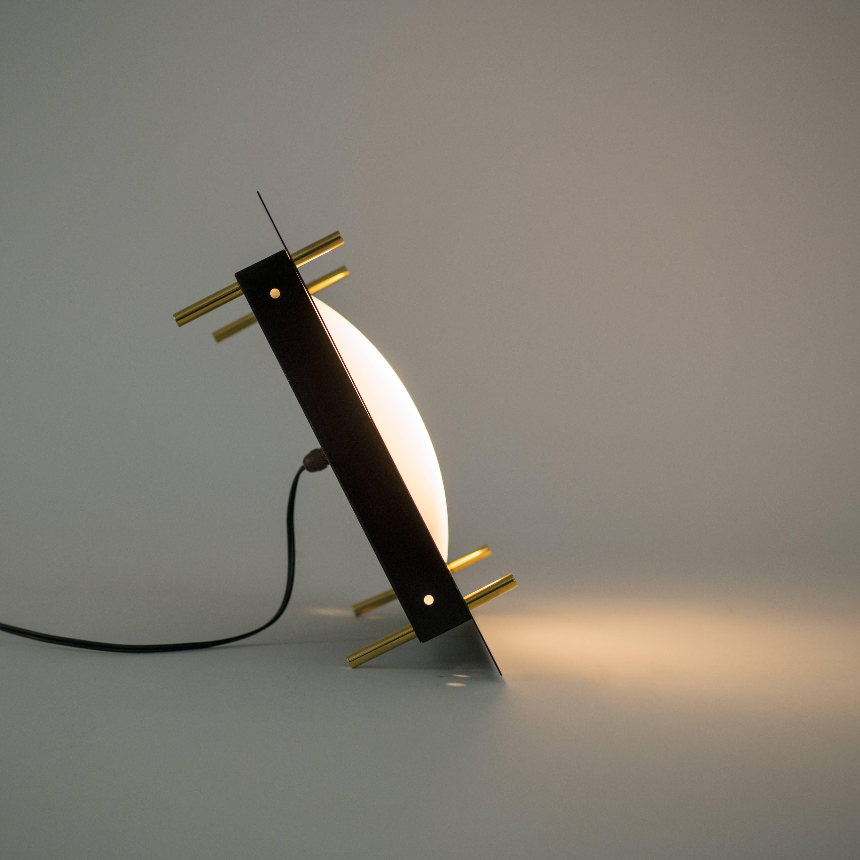 Modernist Table Lamp Attributed to Stilnovo, 1950s For Sale 6