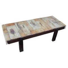Table basse conçue par Roger Capron