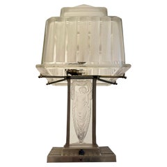 Lampada da tavolo in stile Art Déco firmata “Hettier Vincent”