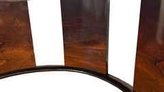Bureau Art déco avec une lampe métallique intégrée
