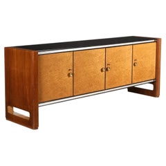 Credenza Palazzi dell'Arte Cantù, acero con venature a occhio di uccello e noce, Italia, anni '40